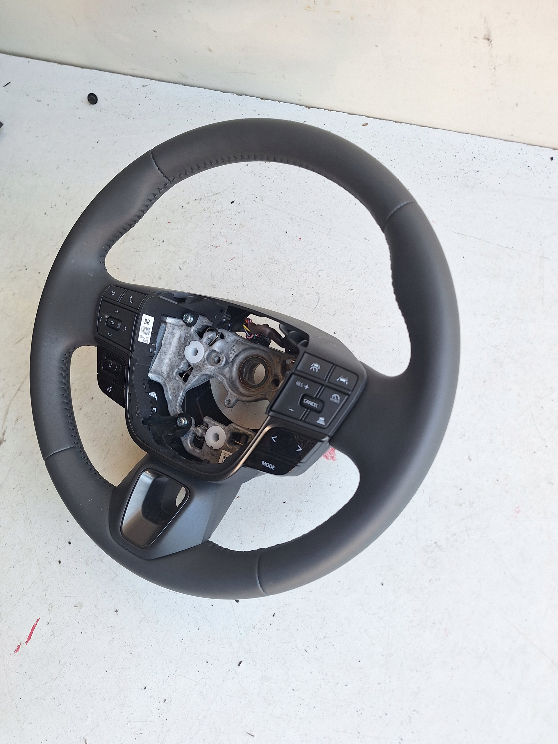 TOYOTA CH-R II 23-> steering wheel, leather MULTIFUNKCJA