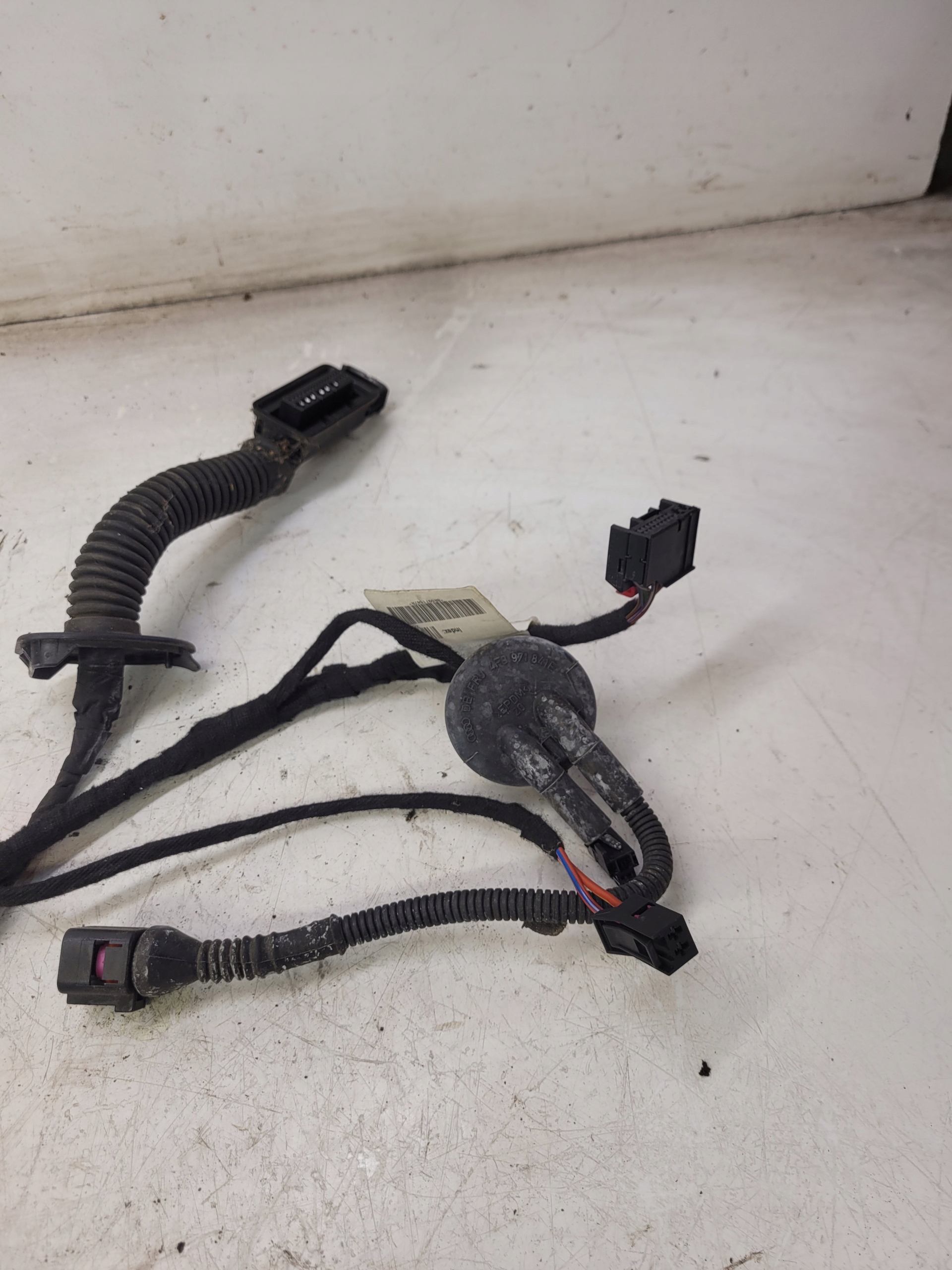 bundle door left right rear part AUDI Q5 8R0971687R