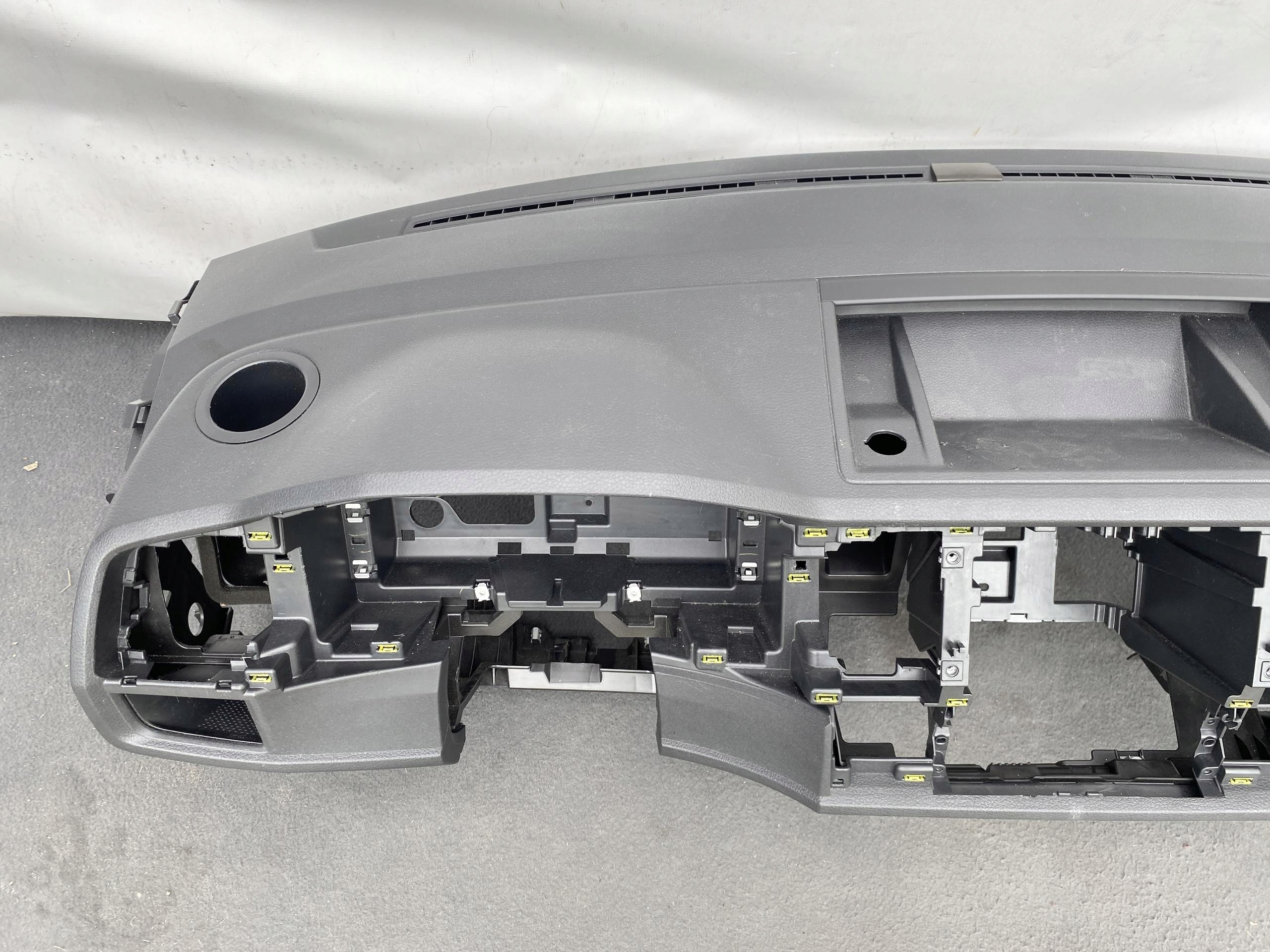 VW TRANSPORTER T6 15- dashboard instrument panel cockpit console DEMONTAZ 7E1857051