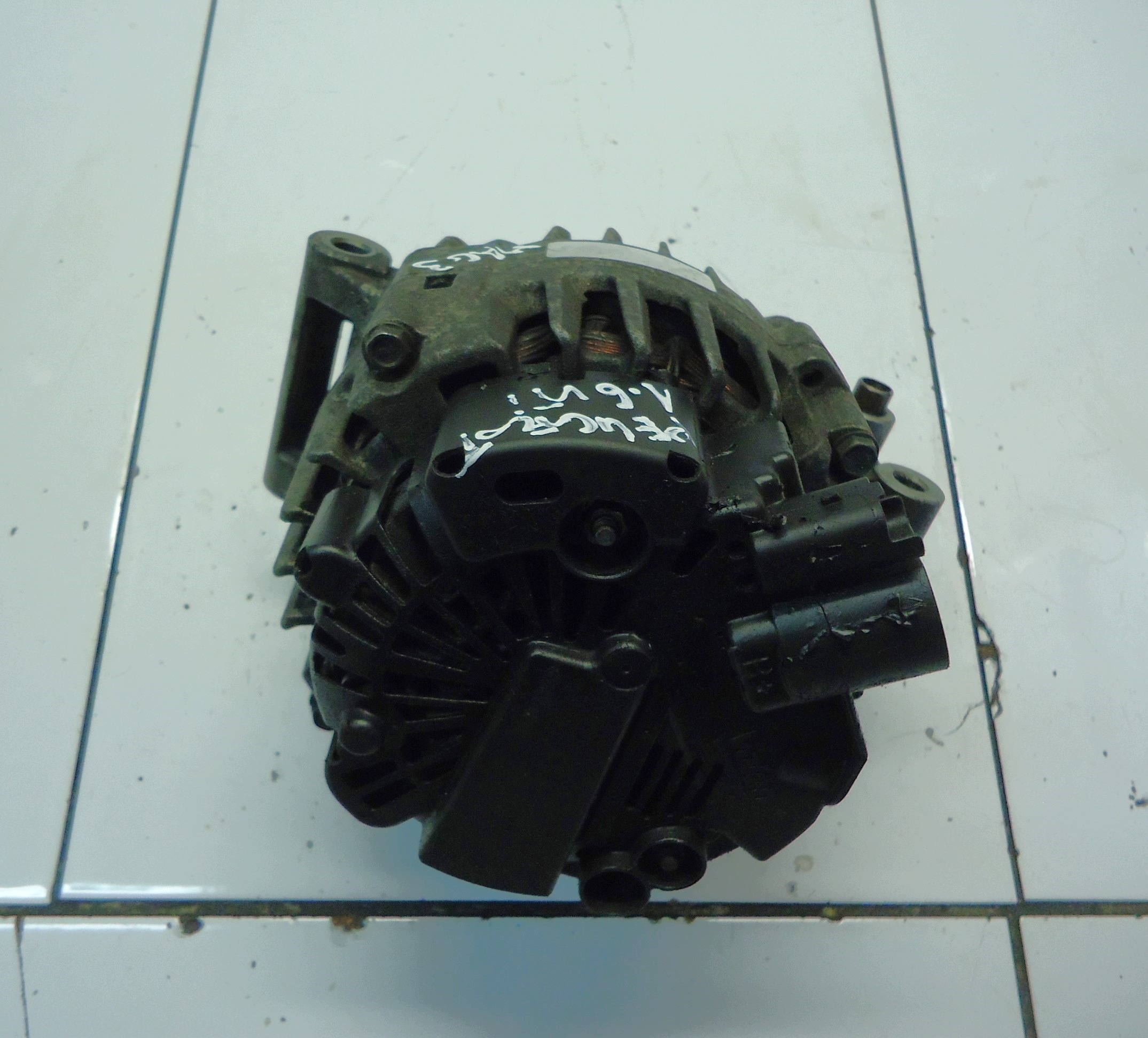 MINI R55 R56 1.6 VTI alternátor