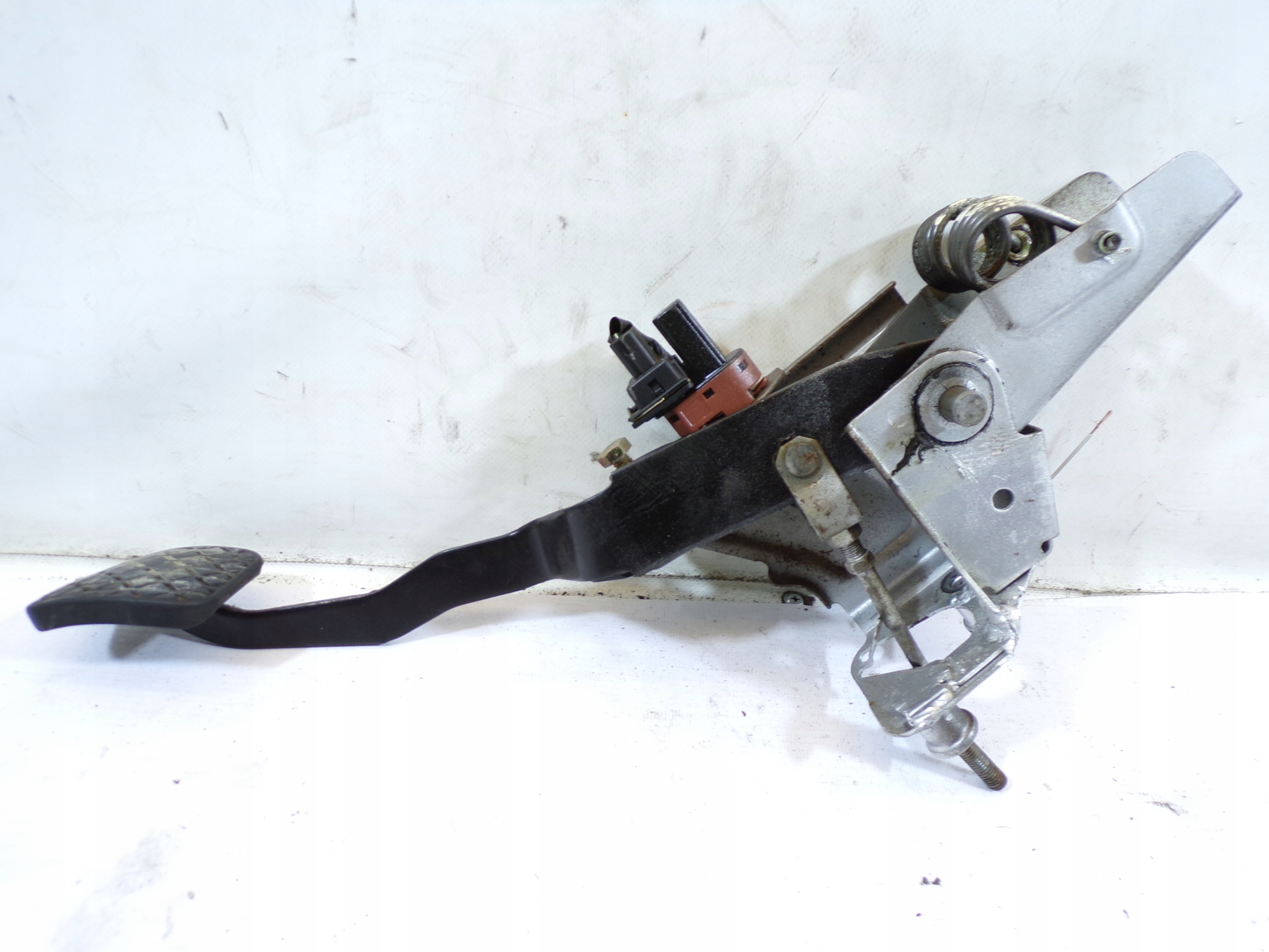 PEDAŁ SPRZĘGŁA MAZDA 6 GG LIFT LGJ6F REGENEROWANY