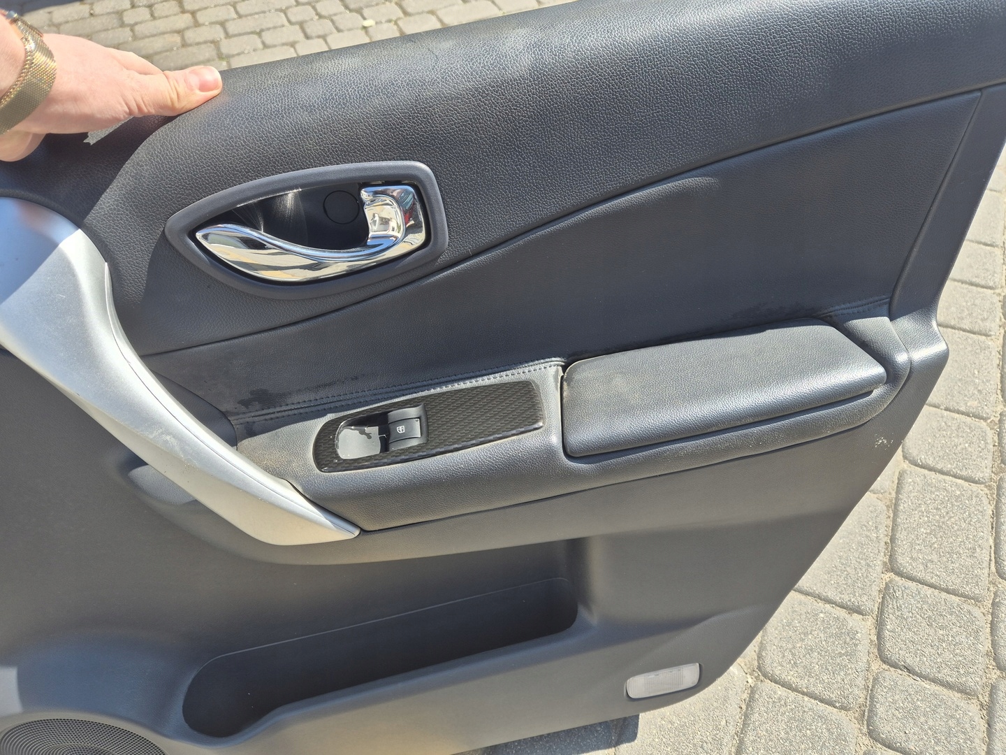 upholstery side right front leather bose KOLEOS 2010 809005796R