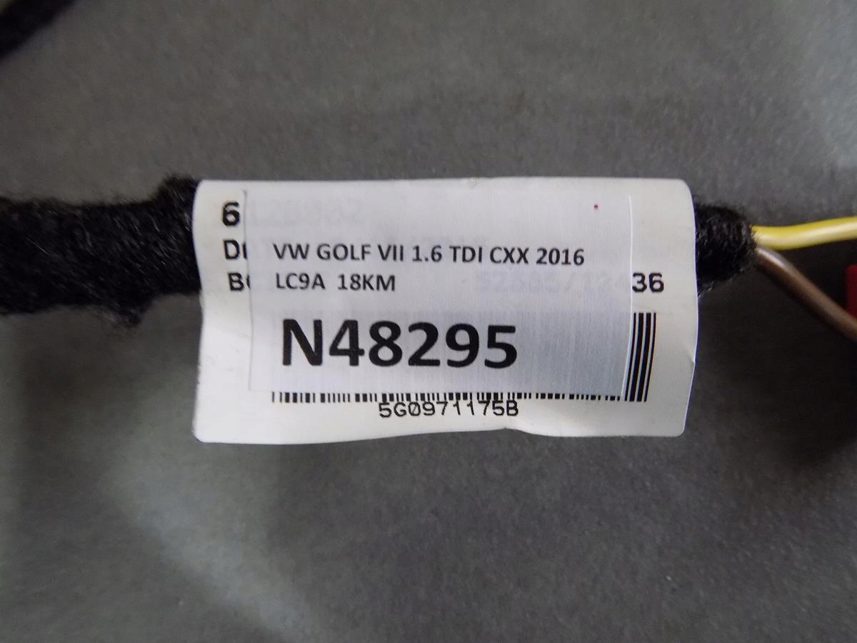 VW GOLF VII bundle bonnet rear part 5G0971175B