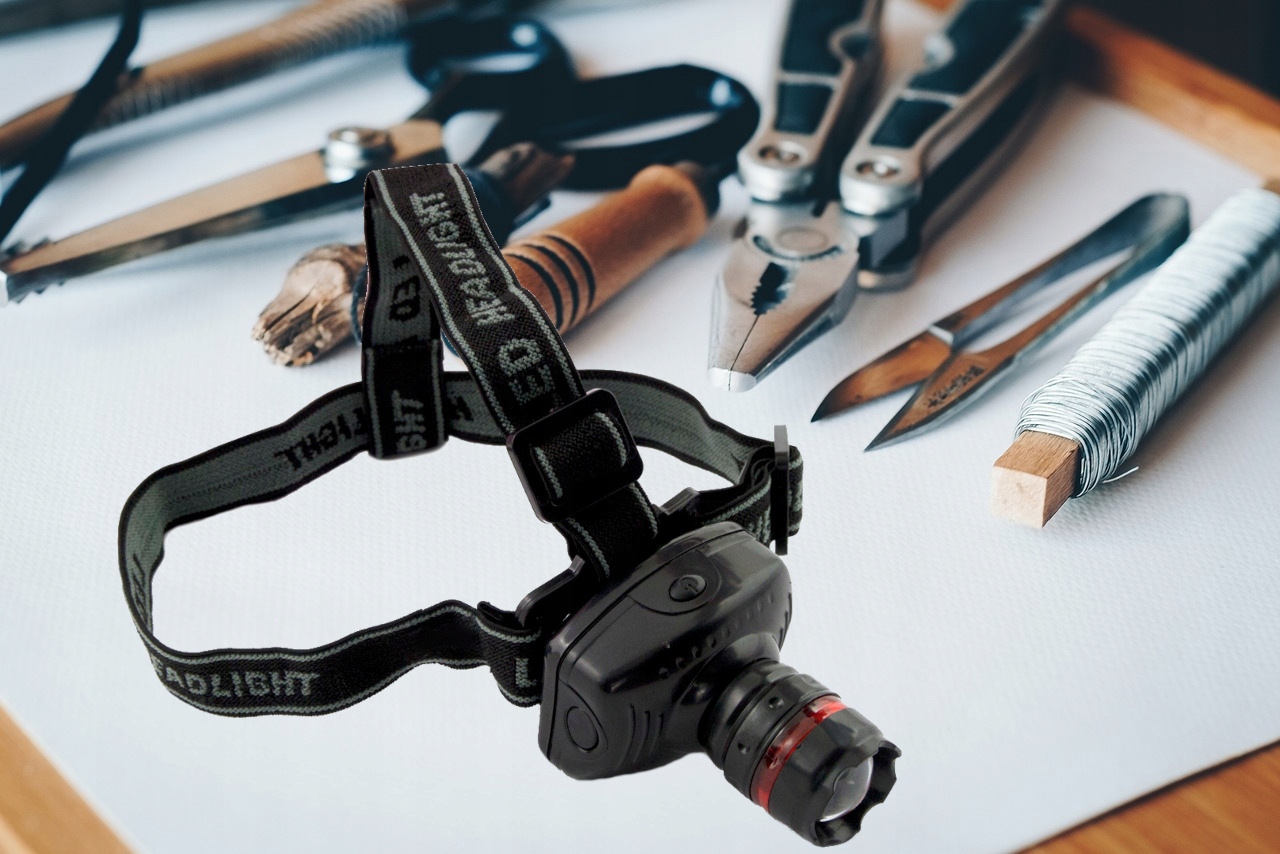 ESPERANZA LATARKA CZOŁÓWKA LED VEGA NA BATERIE AAA REGULOWANA ZOOM 150M Kod producenta EOT002