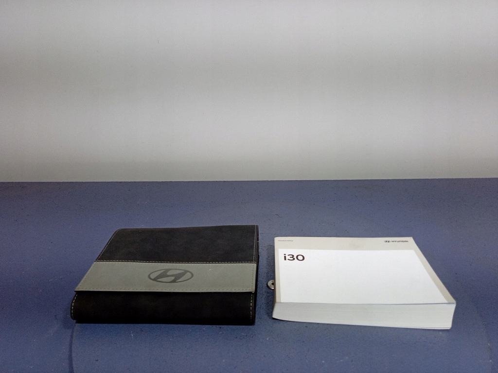 HYUNDAI TUCSON III KSIĄŻKA INSTRUKCJA ETUI Marka Hyundai