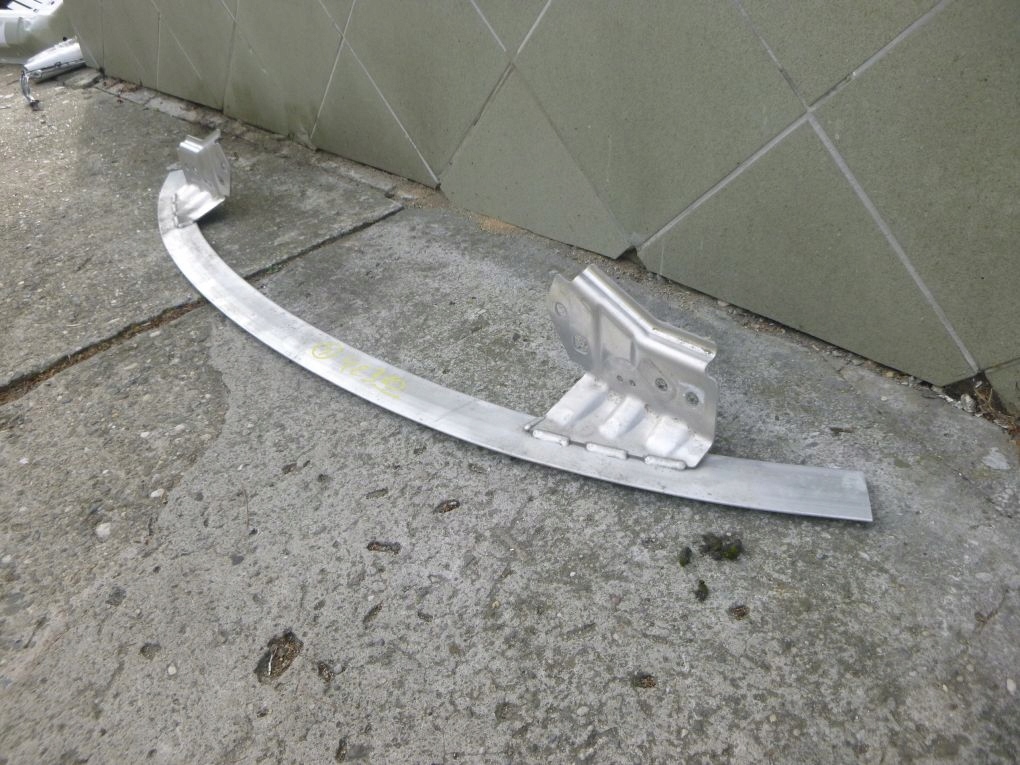 TESLA MODEL 3 III pillar 1084894-00-B bumper support lower front