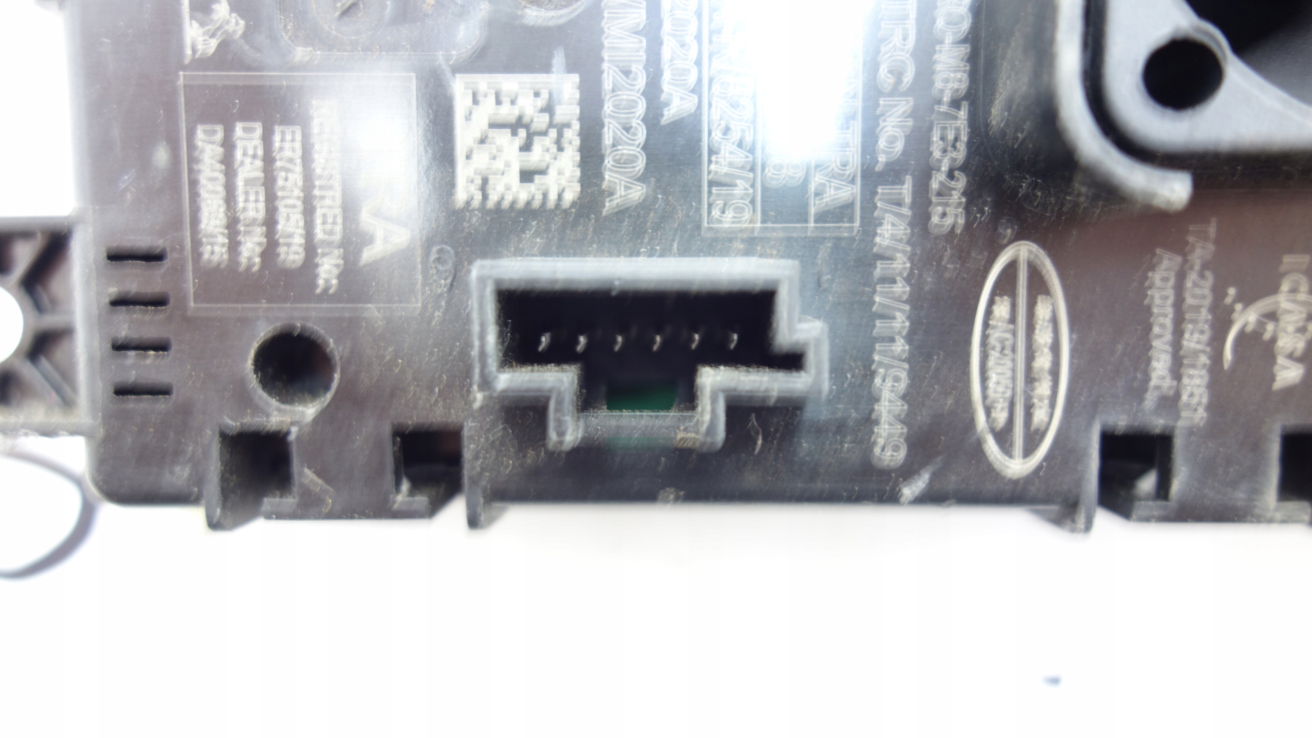 MERCEDES Module LADOWARKA INDUKCYJNA A2239000026