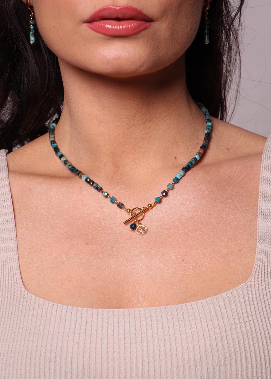 Africký tyrkysový náhrdelník s přívěskem