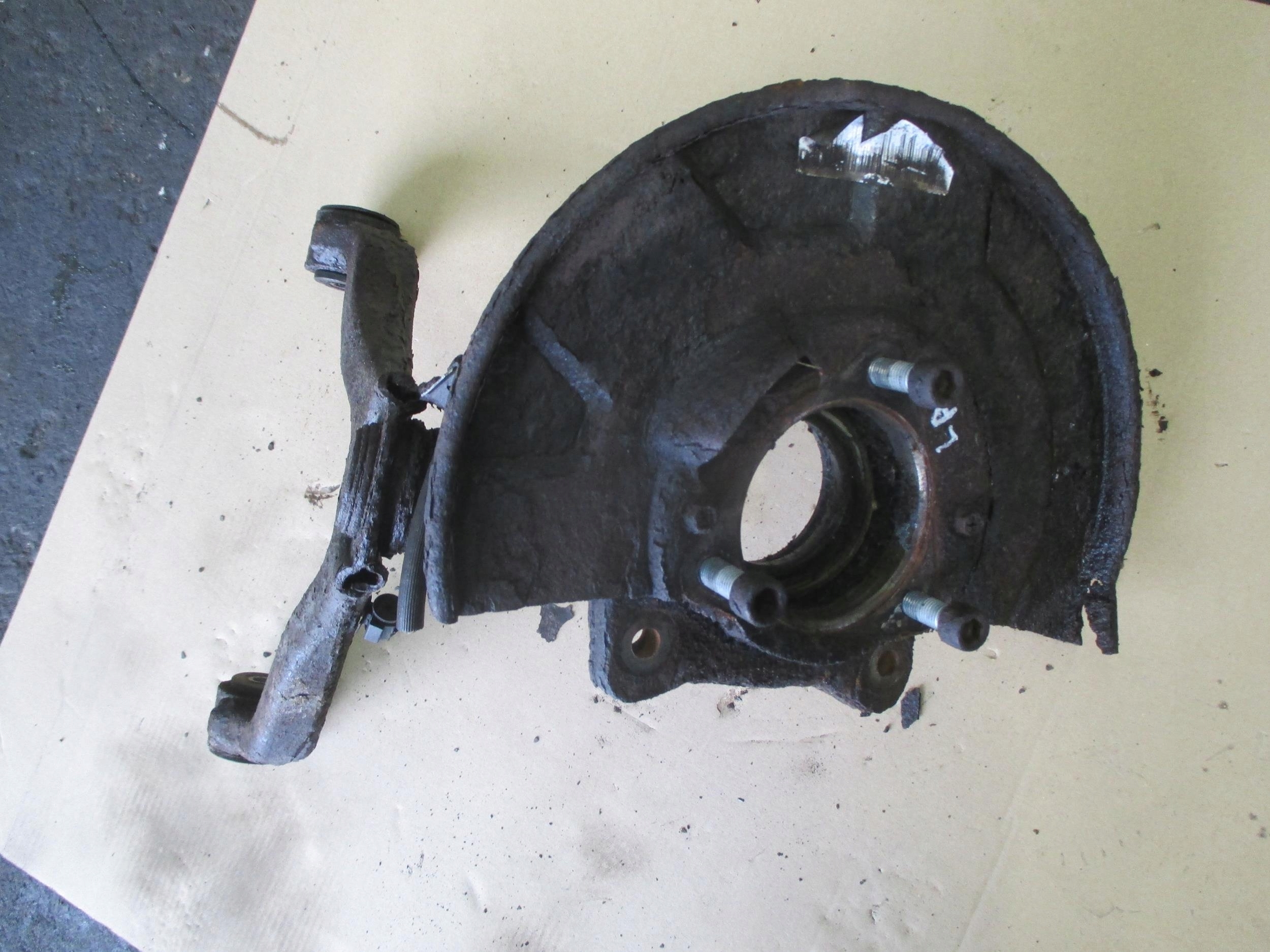 KYRON 2.0 XDI 05-14 ZWROTNICA LEWY PRZÓD