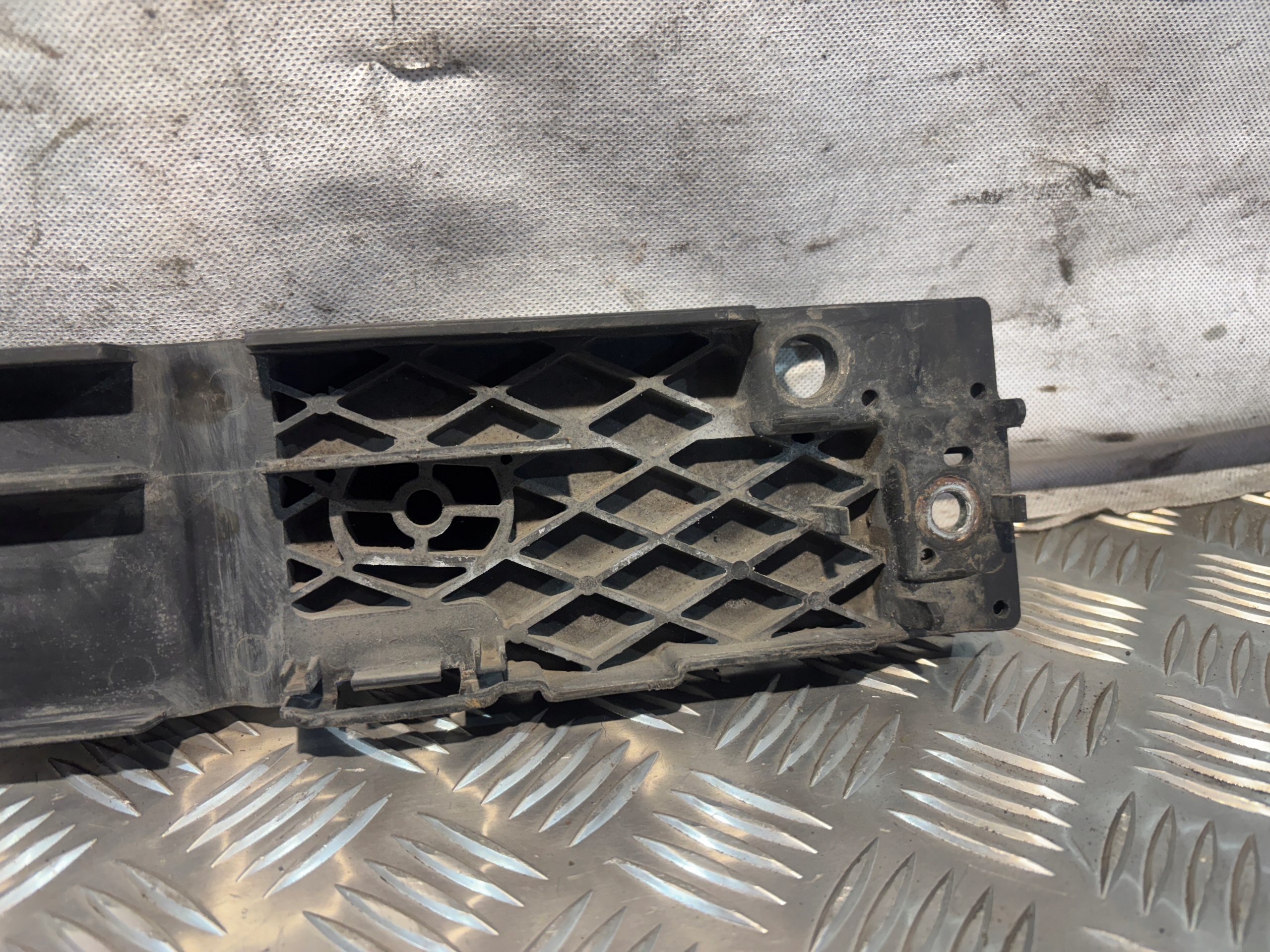 staffa radiatore Toyota Auris e 1 1,4 D-4D MF122410-150