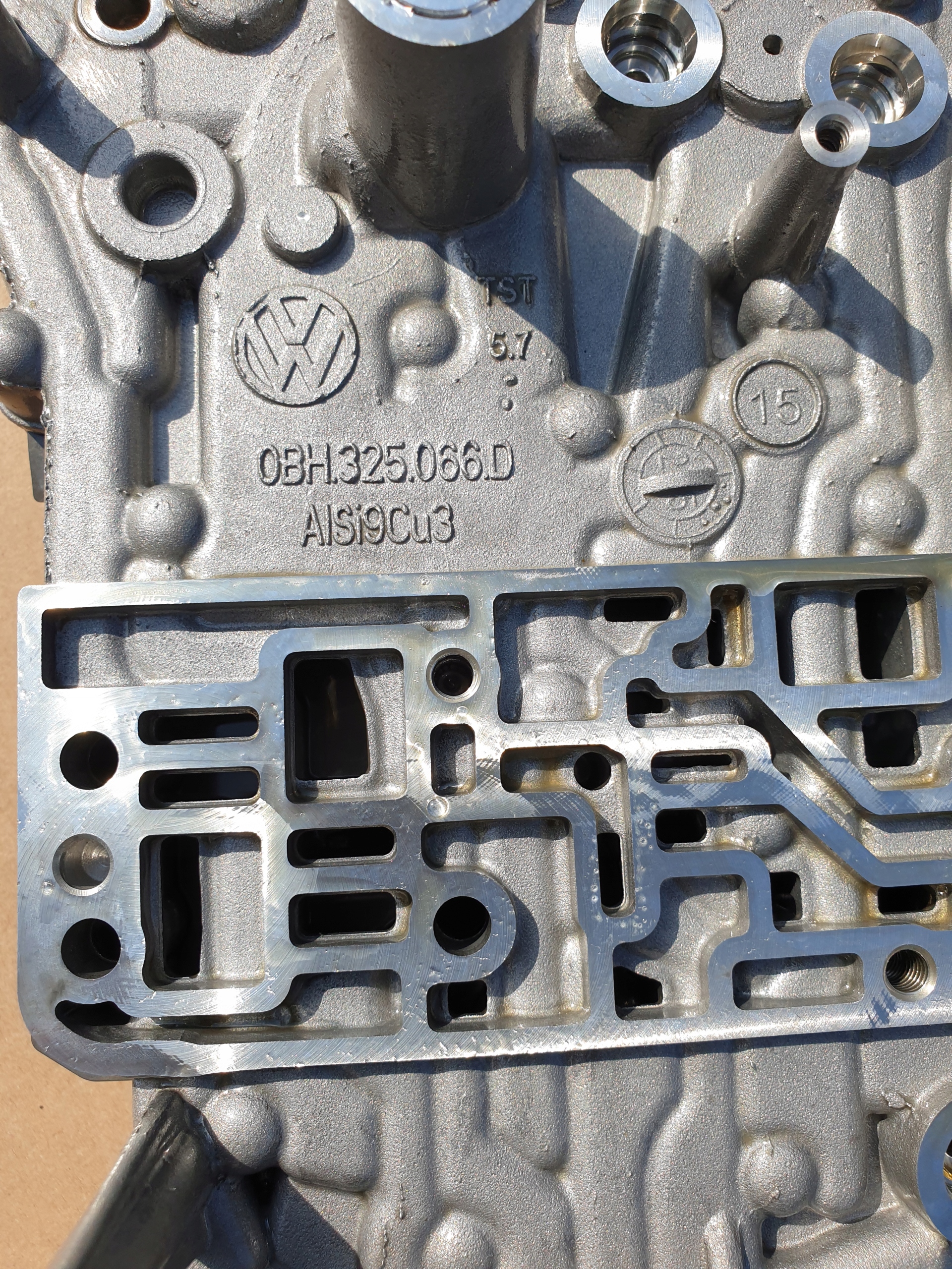 MECHATRONIKA Getriebe DSG abdeckung VW PASSAT B8 GOLF 4MOTION 4X4 OE