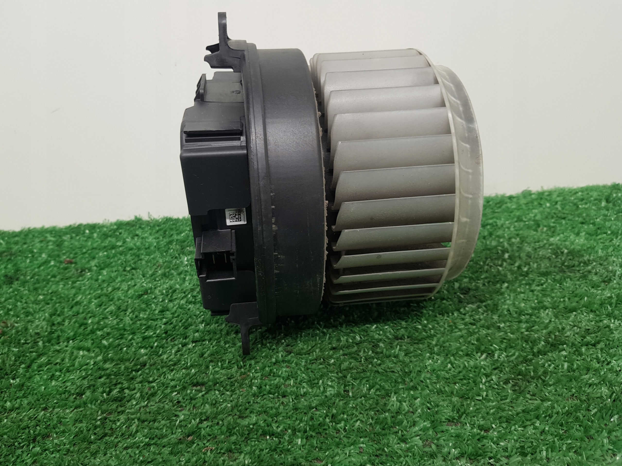 ventilátor klími AUDI A6-C7 4H1820021B