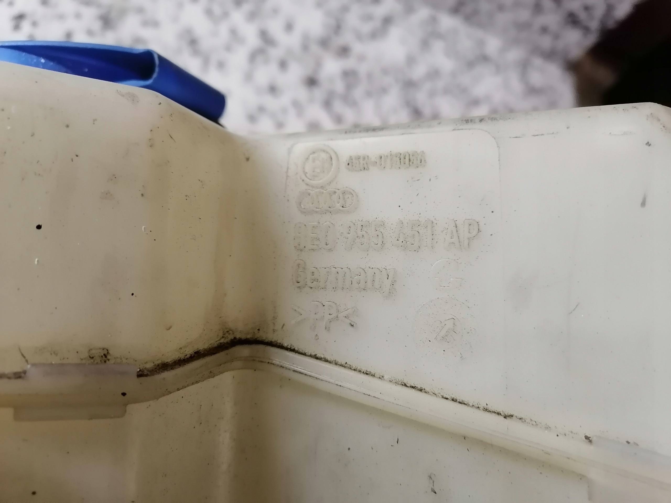 WLEW tank washers AUDI A4 8E0955451AP