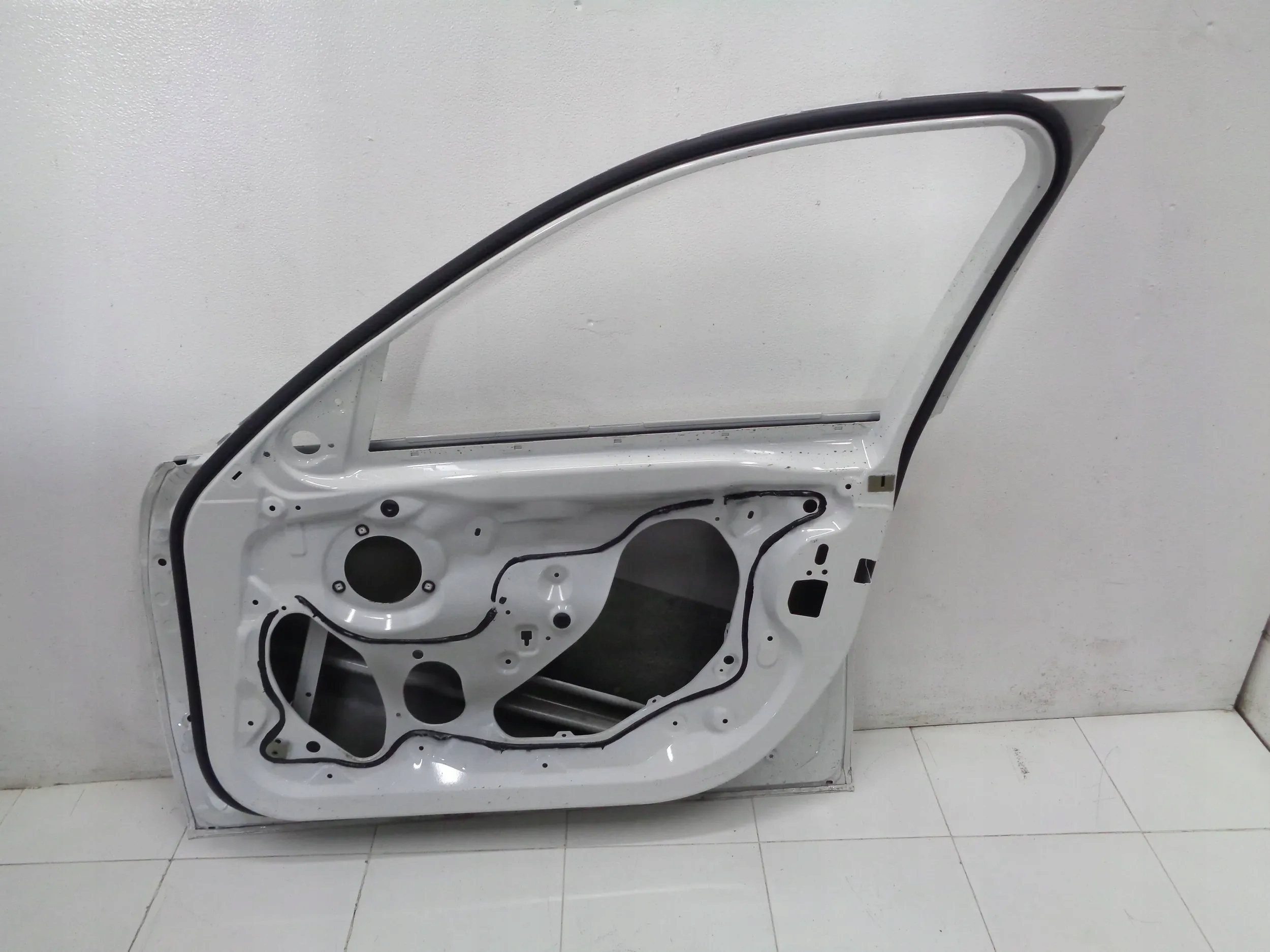 BMW 3 F30 F31 door right front front 11-18R