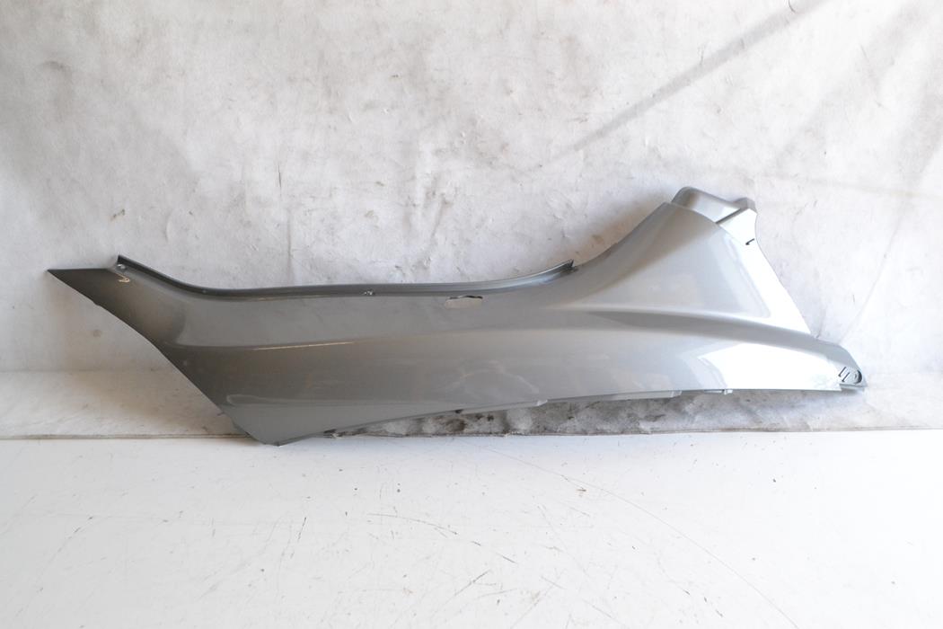 chvost slaniny Piaggio MP3 125 250 300 400 500 06-12'