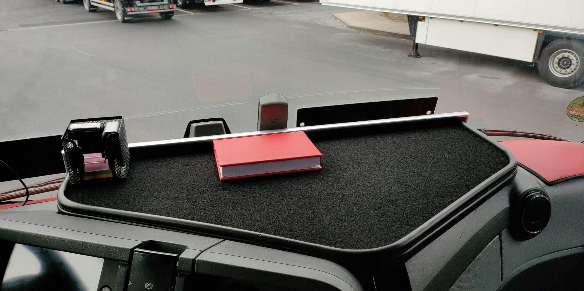 Police na středový kokpit Renault Gama T velur