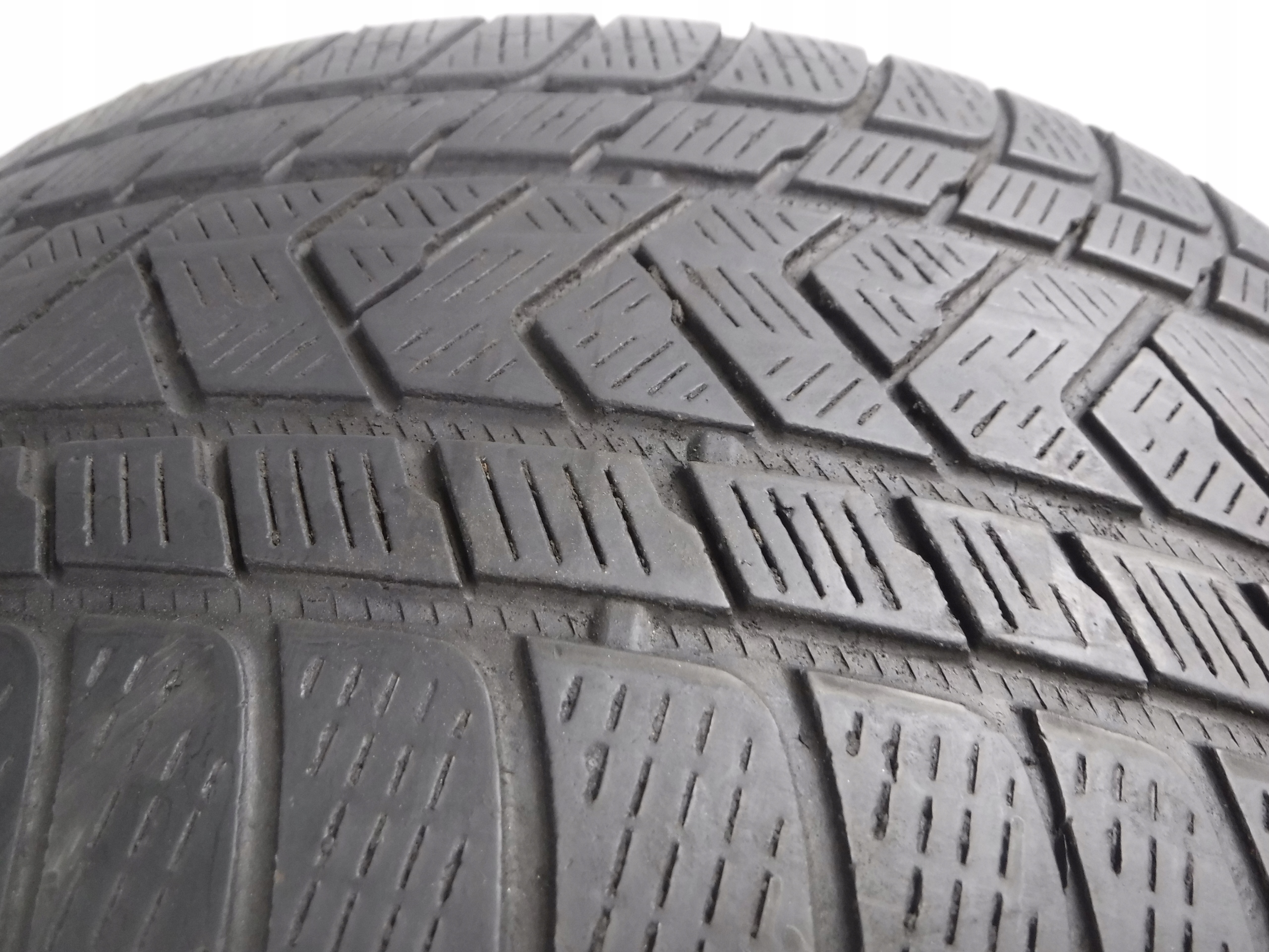 OPONY ZIMOWE PIRELLI SCORPION WINTER 285/45/20 AO Marka Pirelli