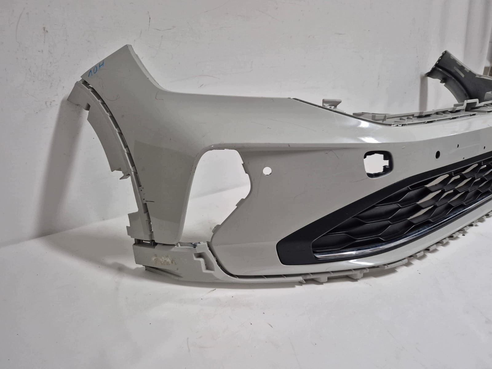 VW TAIGO 21-> bumper front front PDC