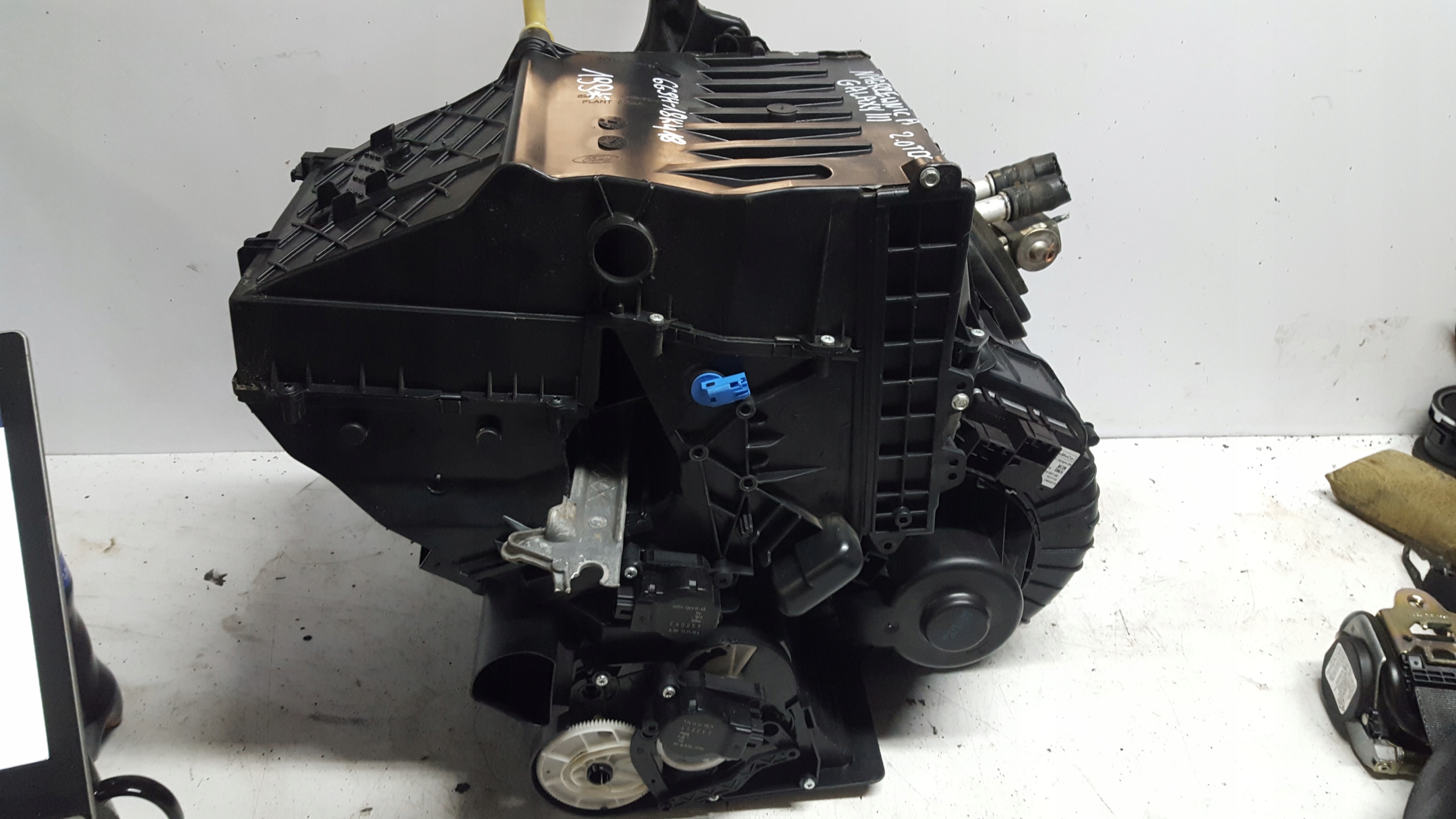 ОБОГРЕВАТЕЛЬ FORD GALAXY 2.0 TDCI 6G9H-18K418