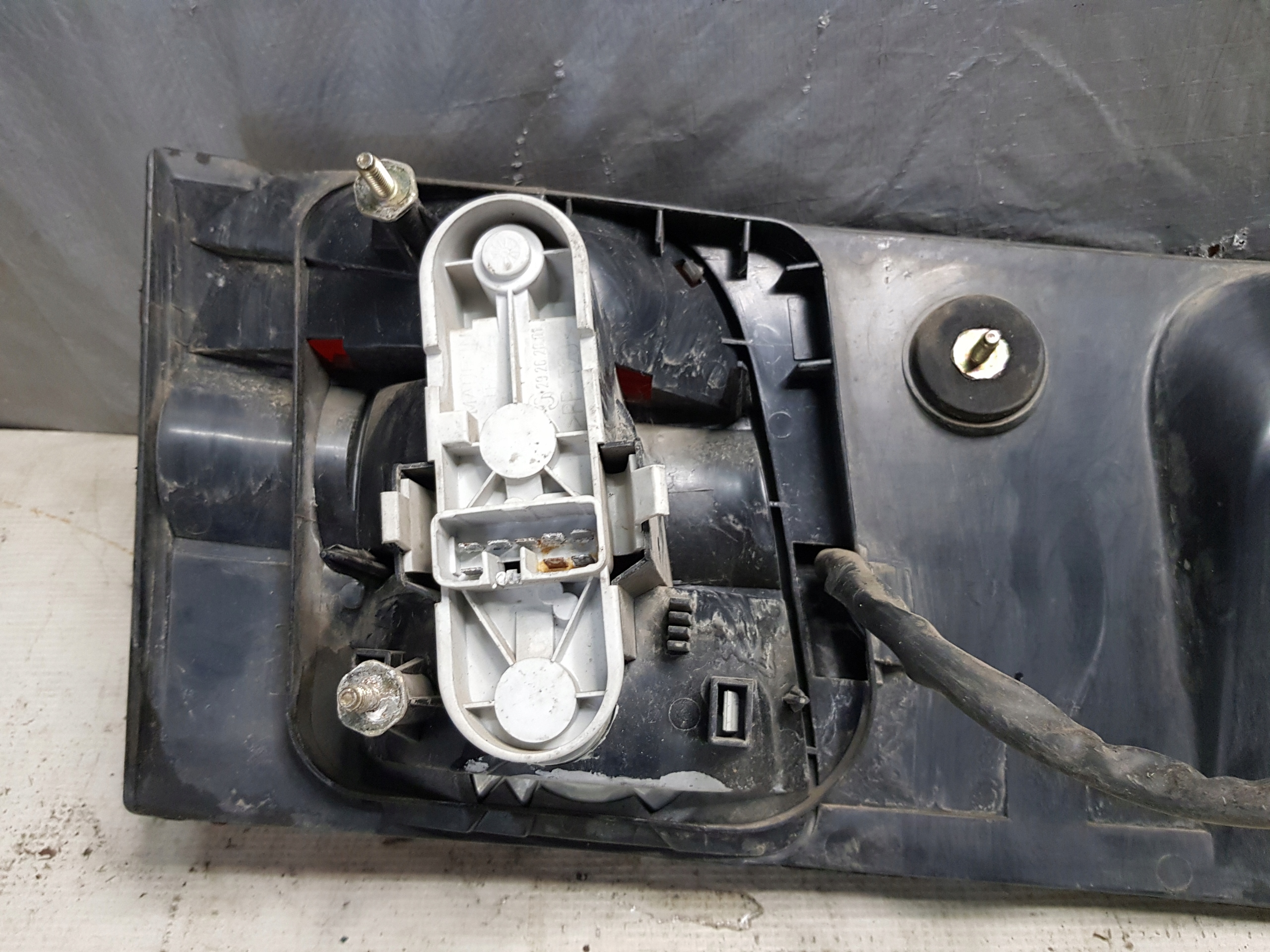 moulding cap bonnet boot VOLVO V40