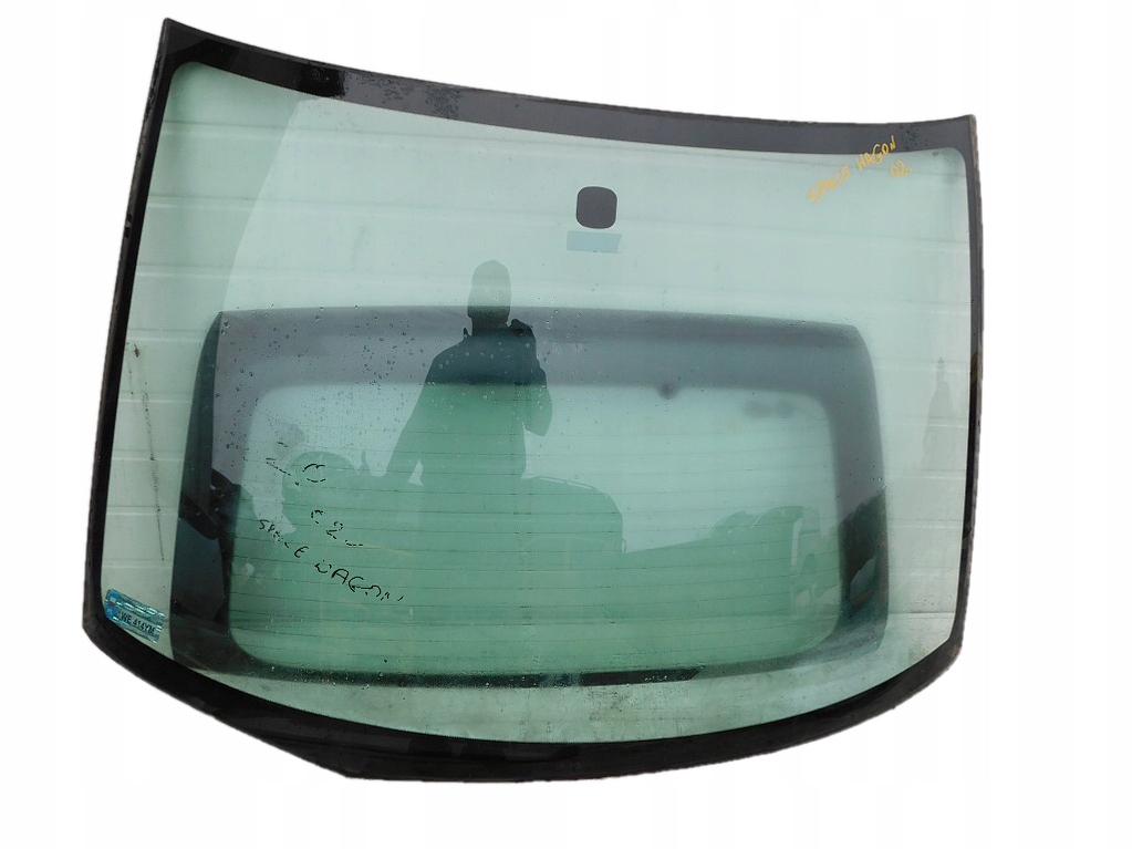 MITSUBISHI SPACE WAGON III 2002 року Вітрове скло