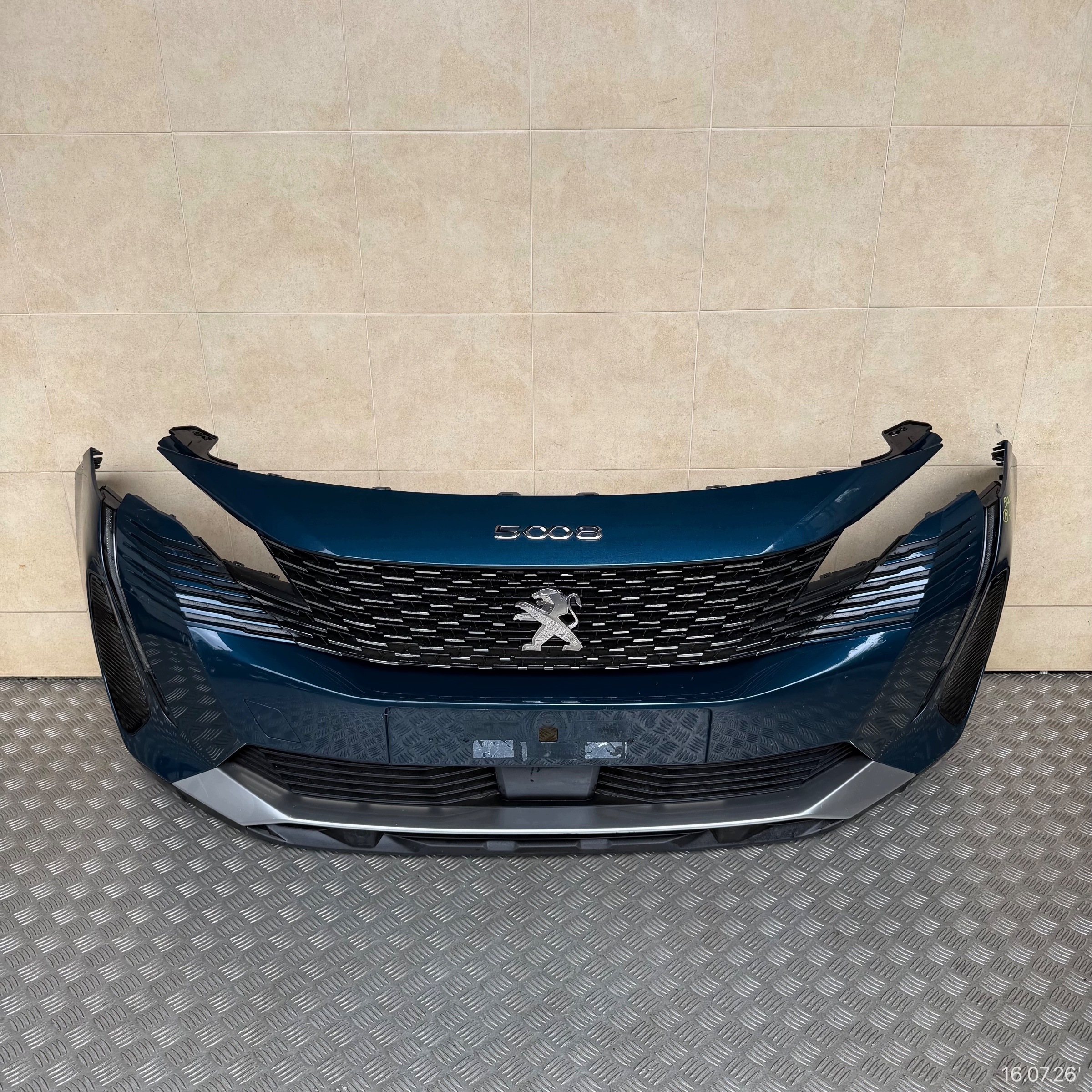 front bumper complete PEUGEOT 5008 II LIFT 2022 ROK 4 PDC