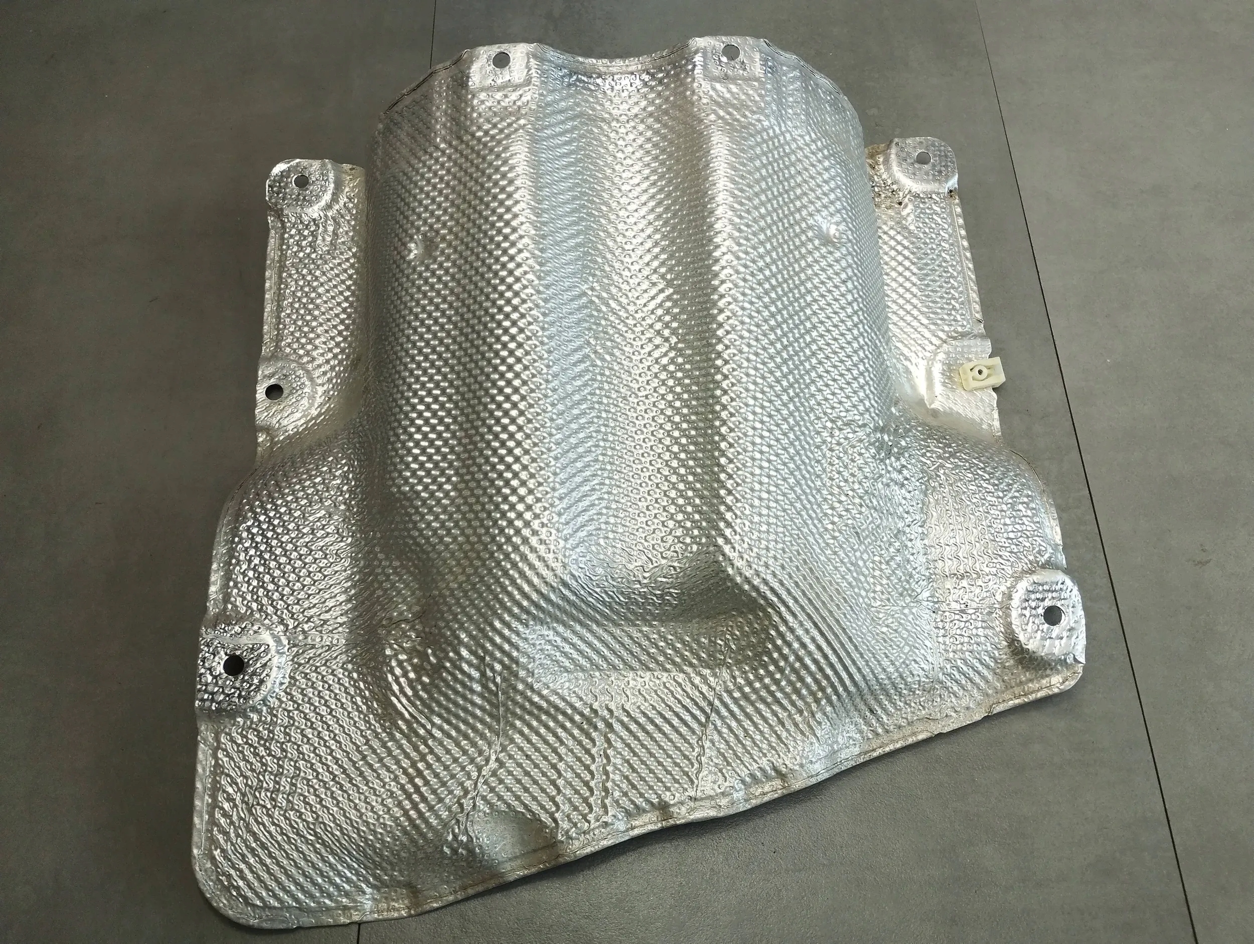 BMW 7 G11 Blende Abdeckung TERMICZNA 7340215