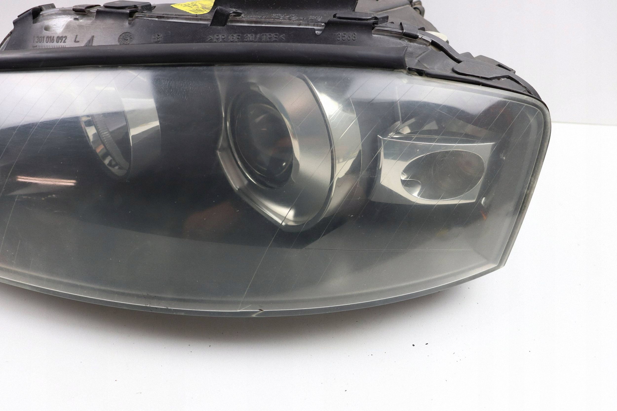 AUDI A3 8P light front left front XENON 8P0941003D 0301206271 EUROPA