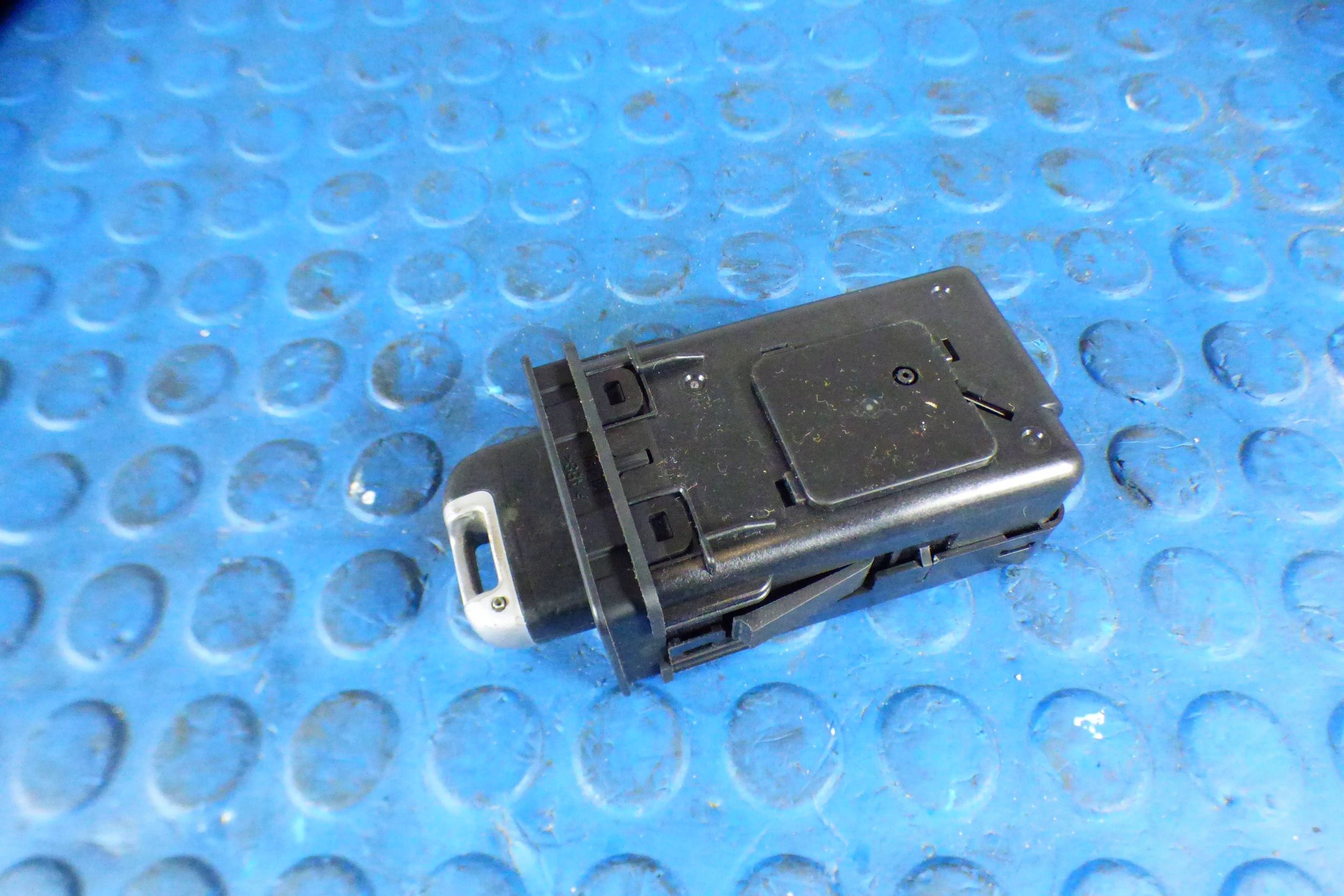 KIA Sportage III ignition key kpl. 95490-3W000