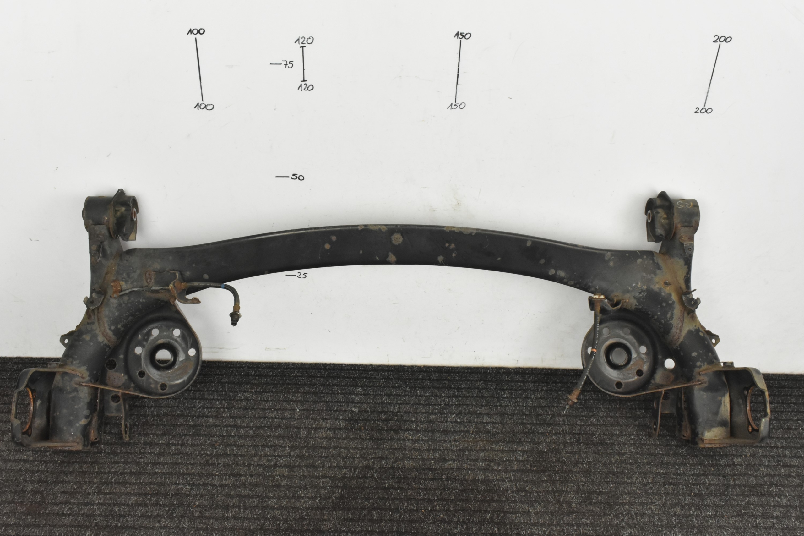 BELKA ZAWIESZENIA TYŁ 42110-28580 TOYOTA PREVIA ESTIMA III XR50 06-19