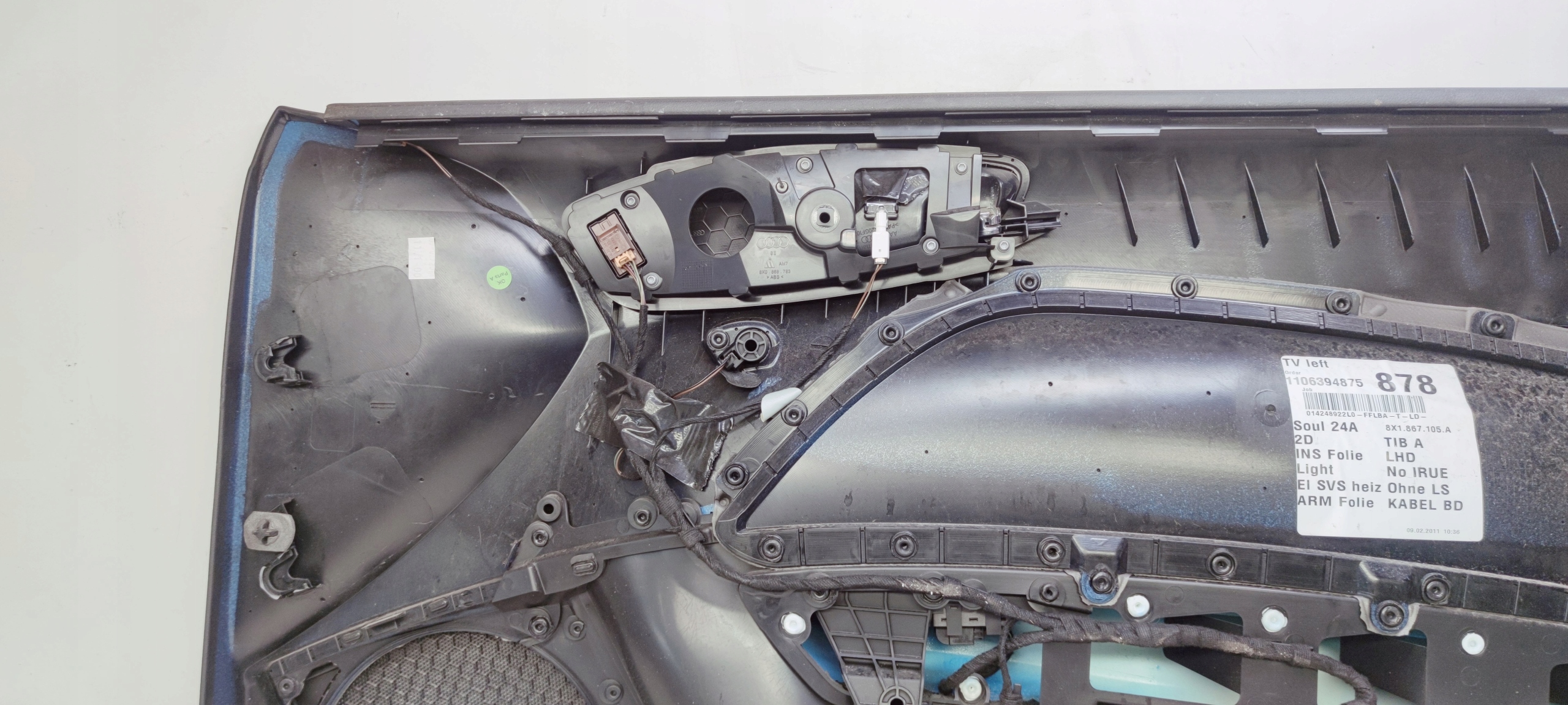 side door left front AUDI A1 3-door 8X1867105A *3*