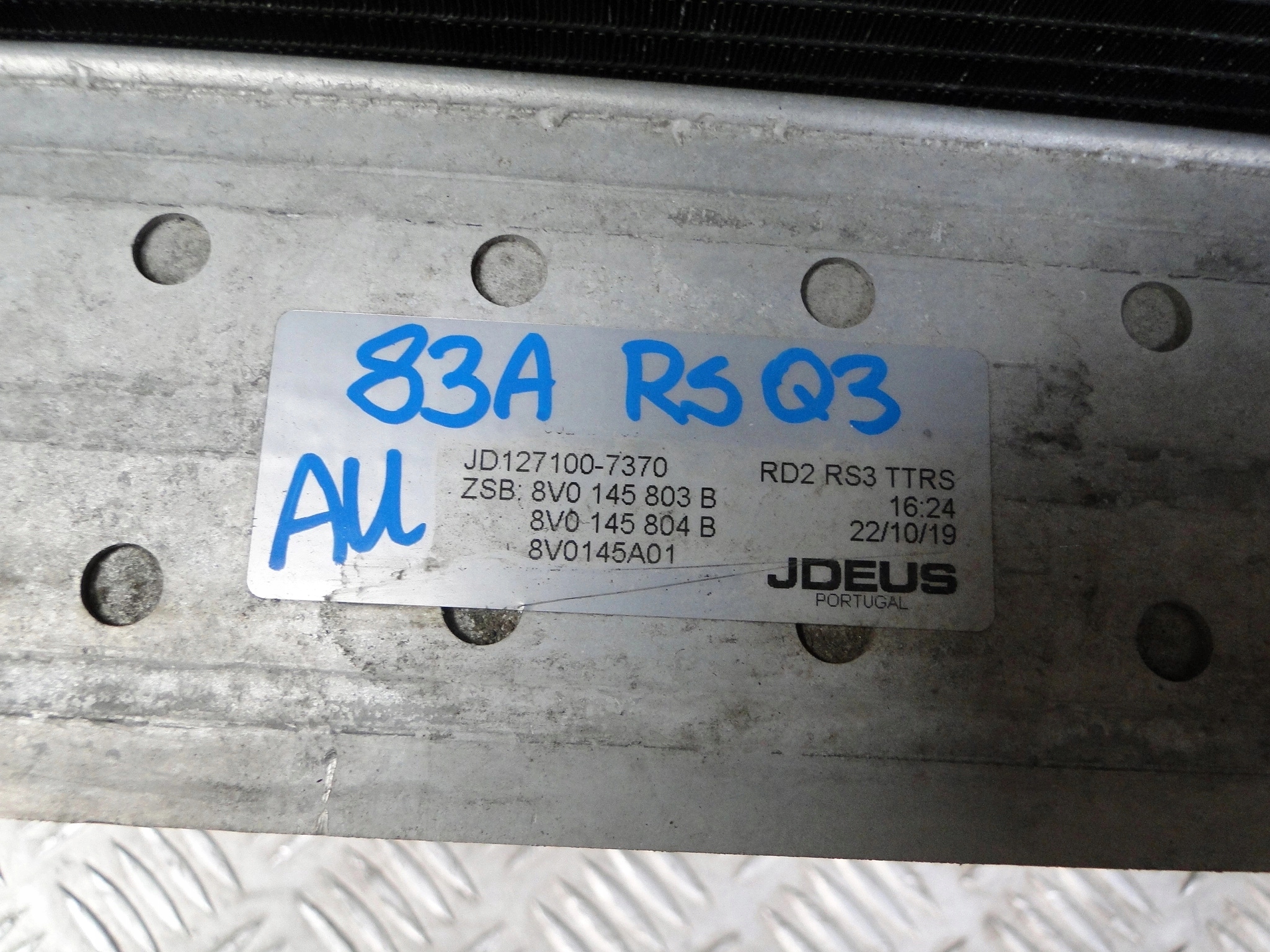 PAS PRZEDNI CHŁODNICE AUDI Q3 RS RSQ3 83A F3 2019 2.5 TFSI Typ samochodu Samochody osobowe