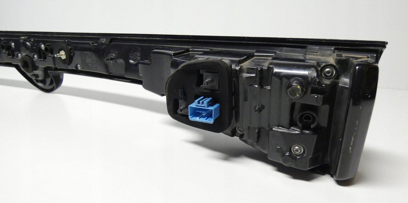 VW TAYRON II 2 57L945307A 2024- cap light rear LED