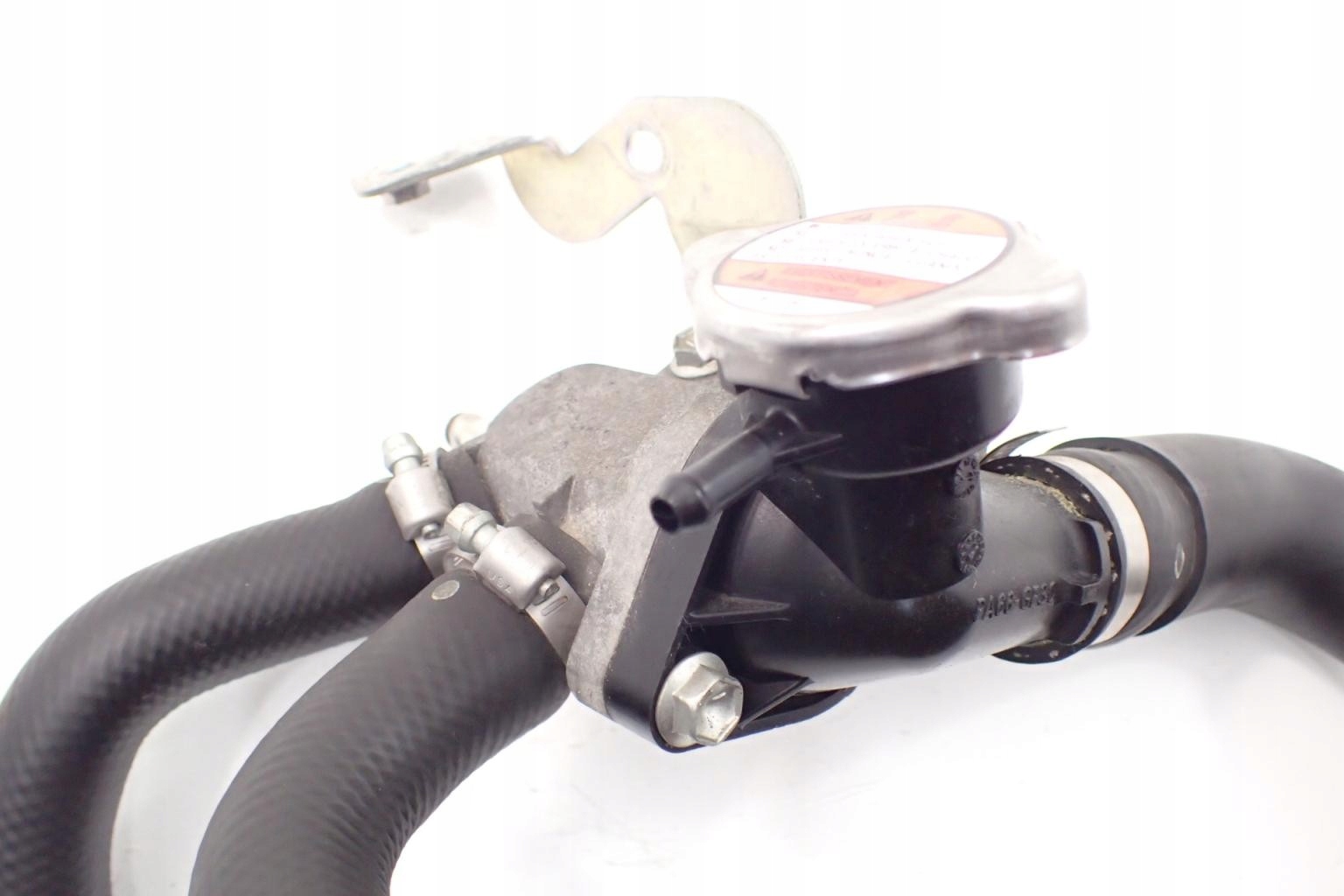 Suzuki GSF 650 Bandit 06-08 Termostat obudowa Producent Suzuki OE