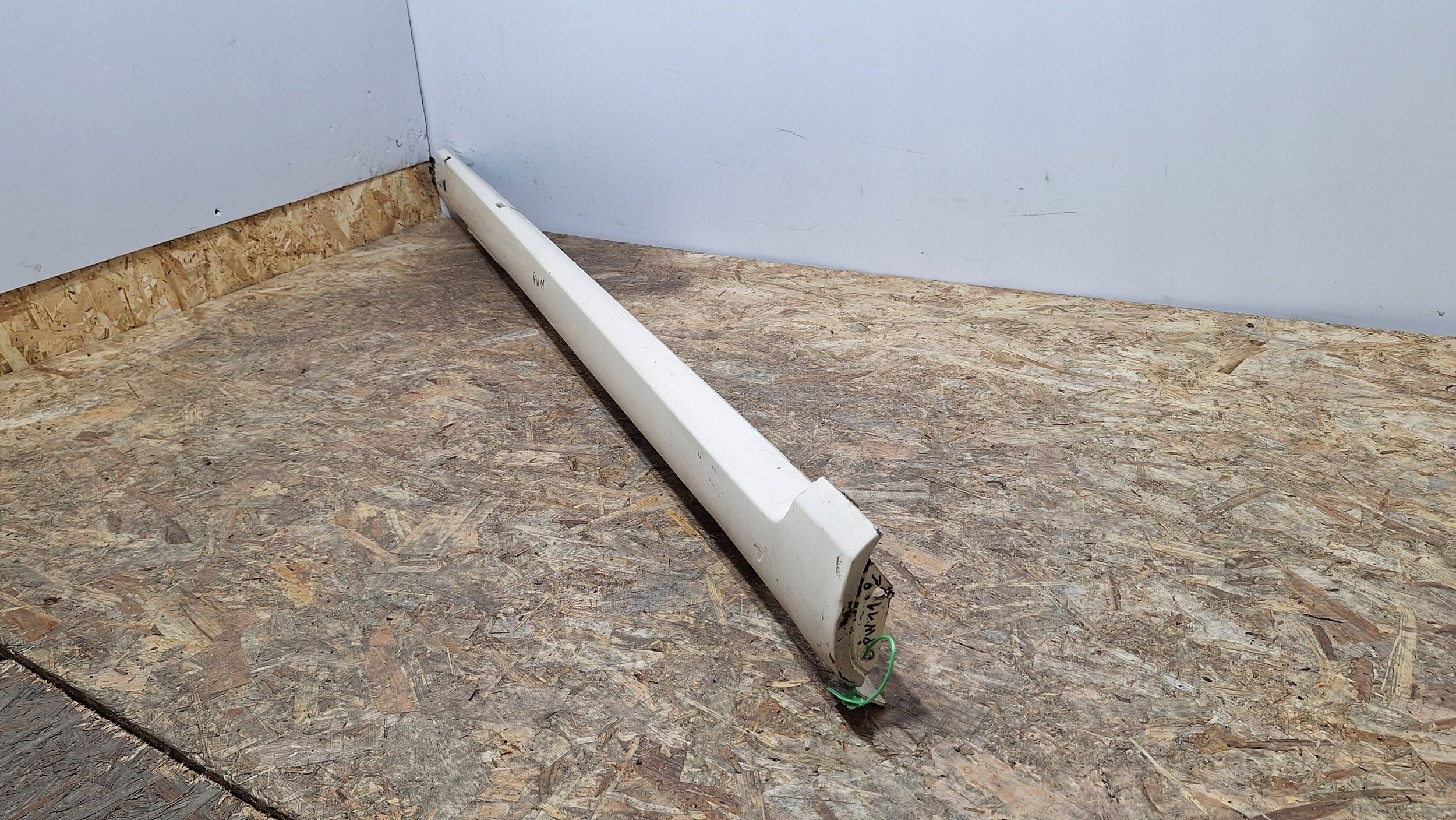 cap threshold moulding threshold right VW PASSAT B7 10- 3AA853856
