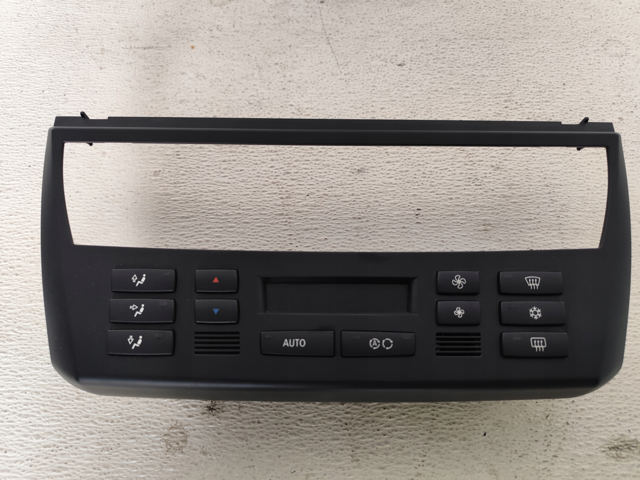 BMW X3 E83 2009 control panel NAWIWEM of the air conditioning