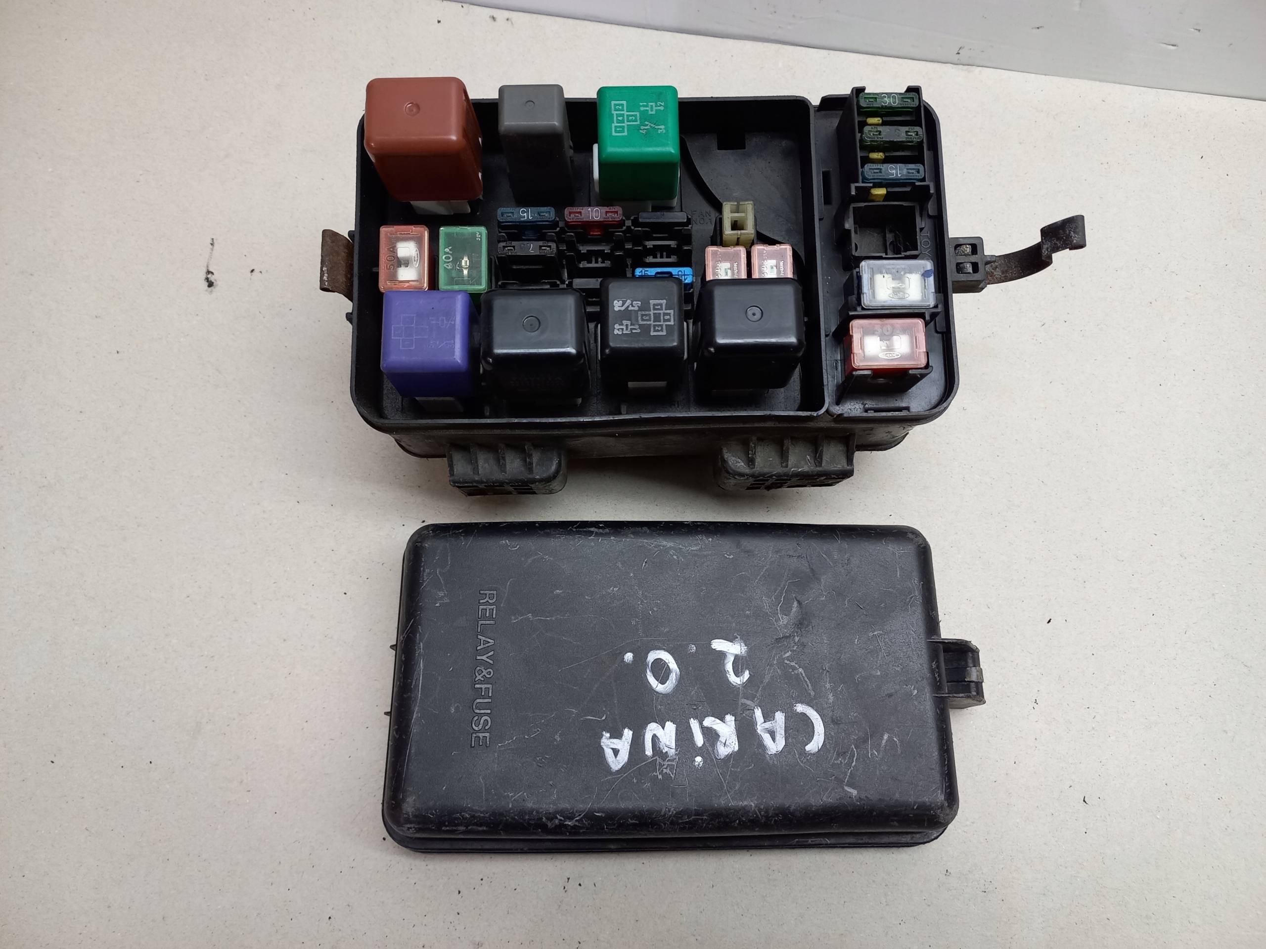 Блок предохранителей toyota nadia. Toyota nadia 3s-fe реле бензонасоса. Предохранители 3s fe. Предохранители 3s fe. Блок реле 5 3s-fe.