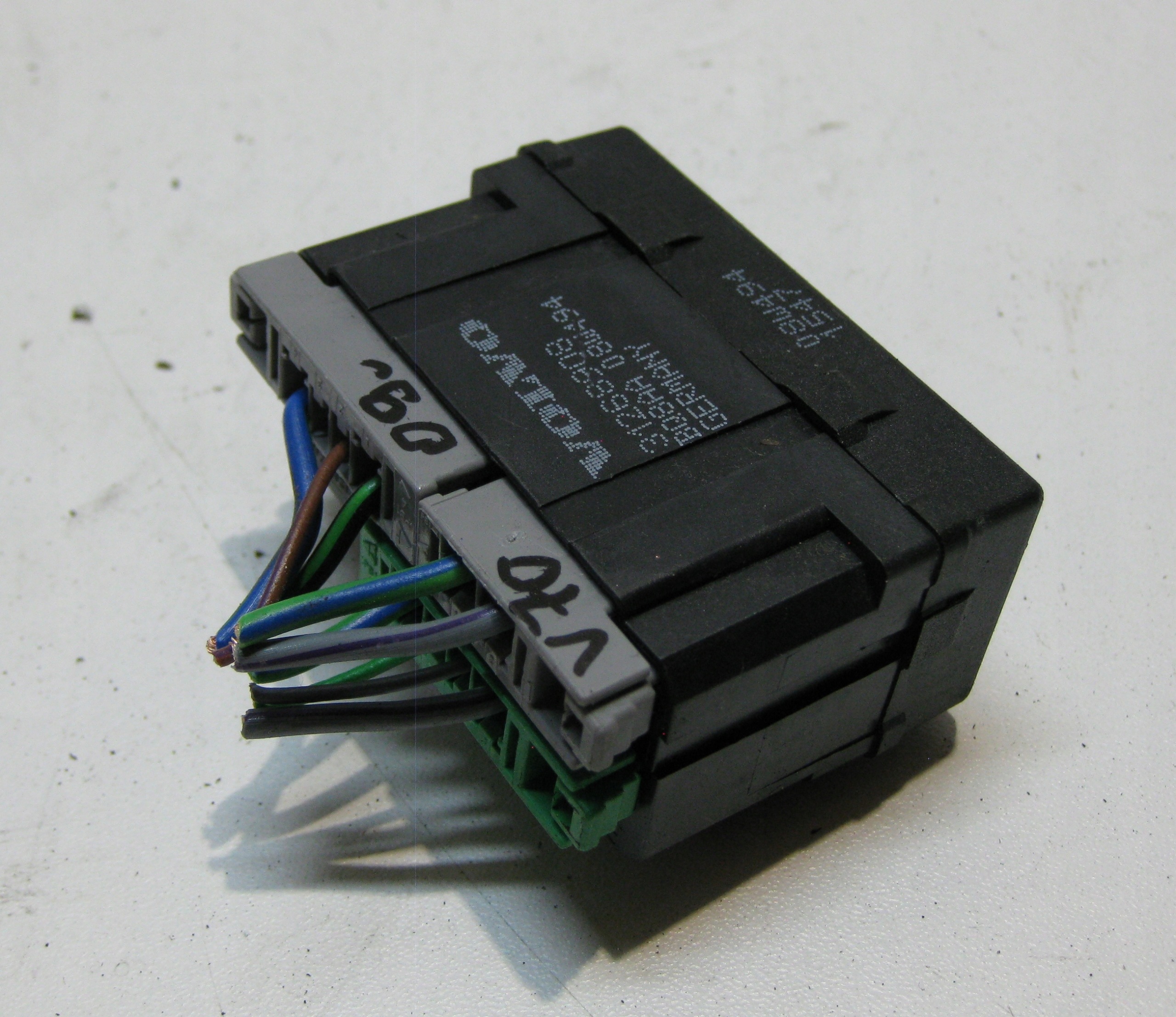 VOLVO V70 2.0 D 09R module control unit heating seat 31268908