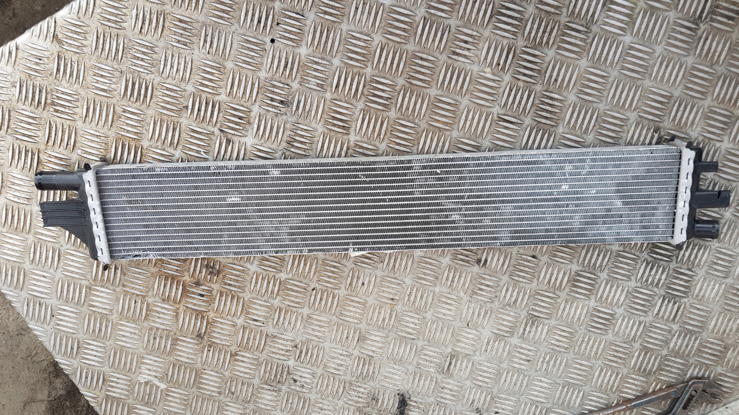 MASTER III MOVANO 2.3 intercooler radiator