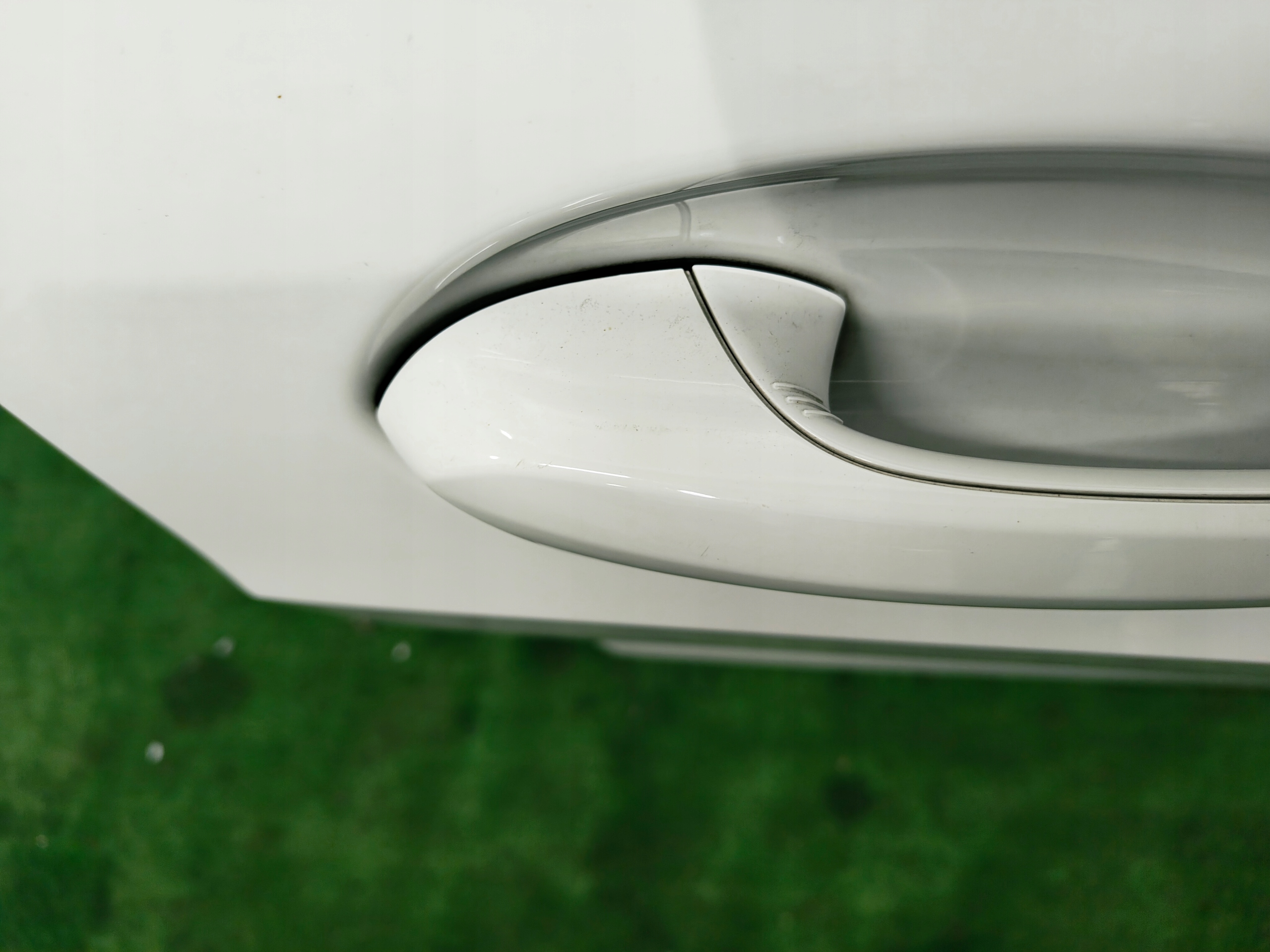 BMW X7 G07 door right front A300