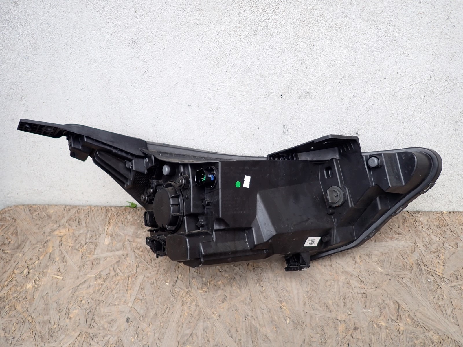 light left REFLEKTOR left HYUNDAI I20 3 III BC3 2020- 92101-Q0000 102