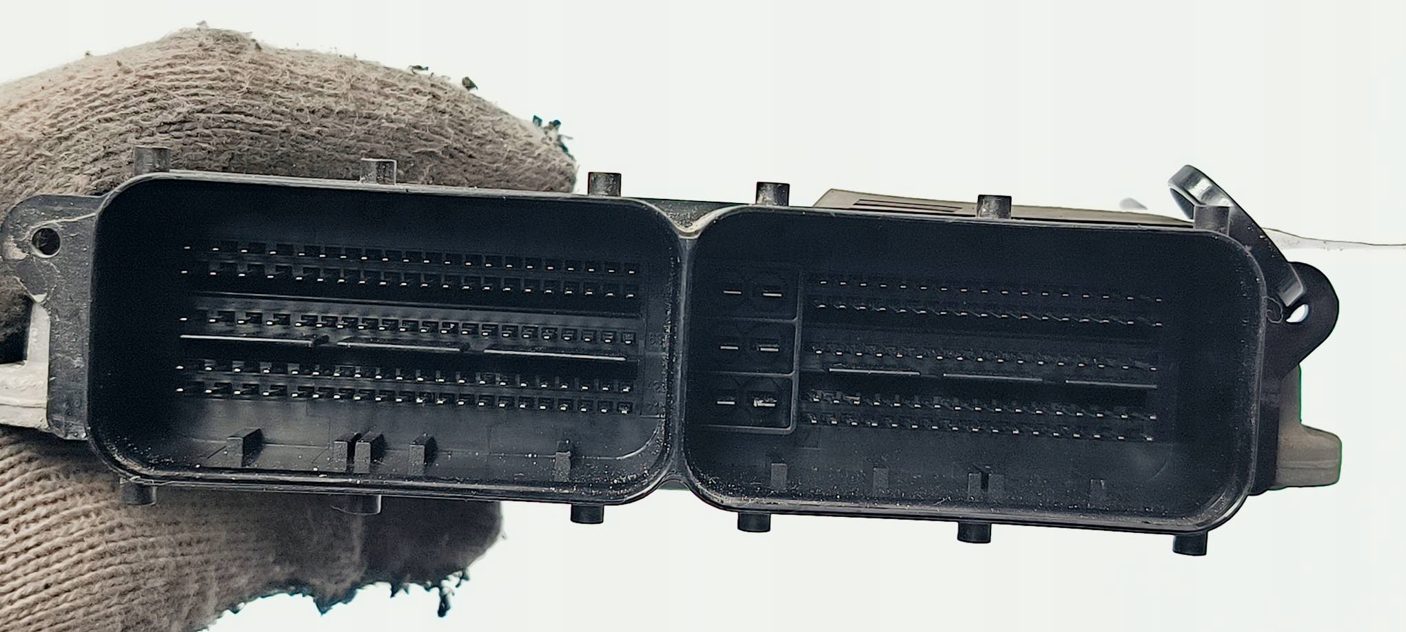 computer of the engine ECU 4H0907401 AUDI A8 D4