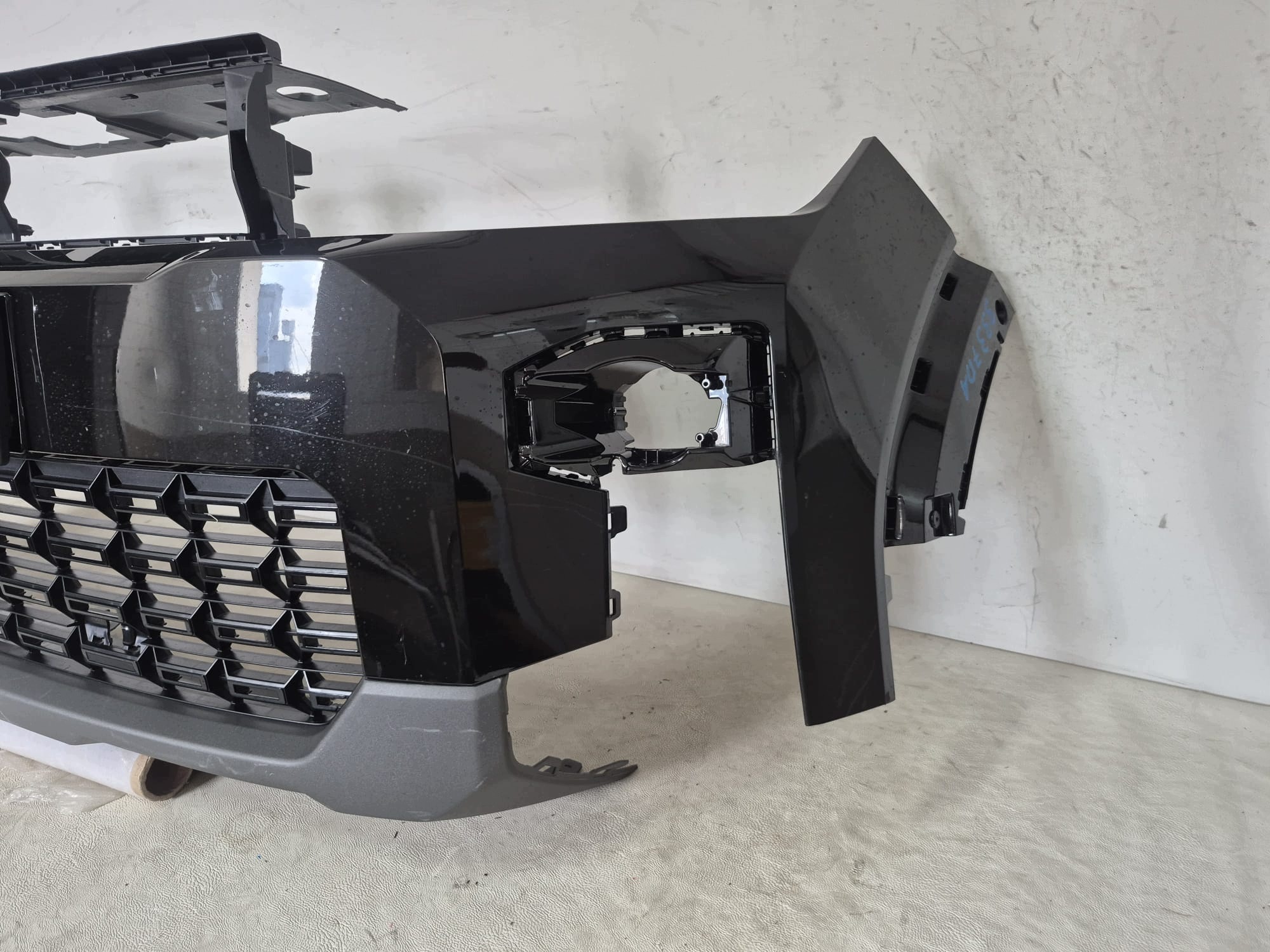 DACIA BIGSTER 25- bumper front front grid 620228075R