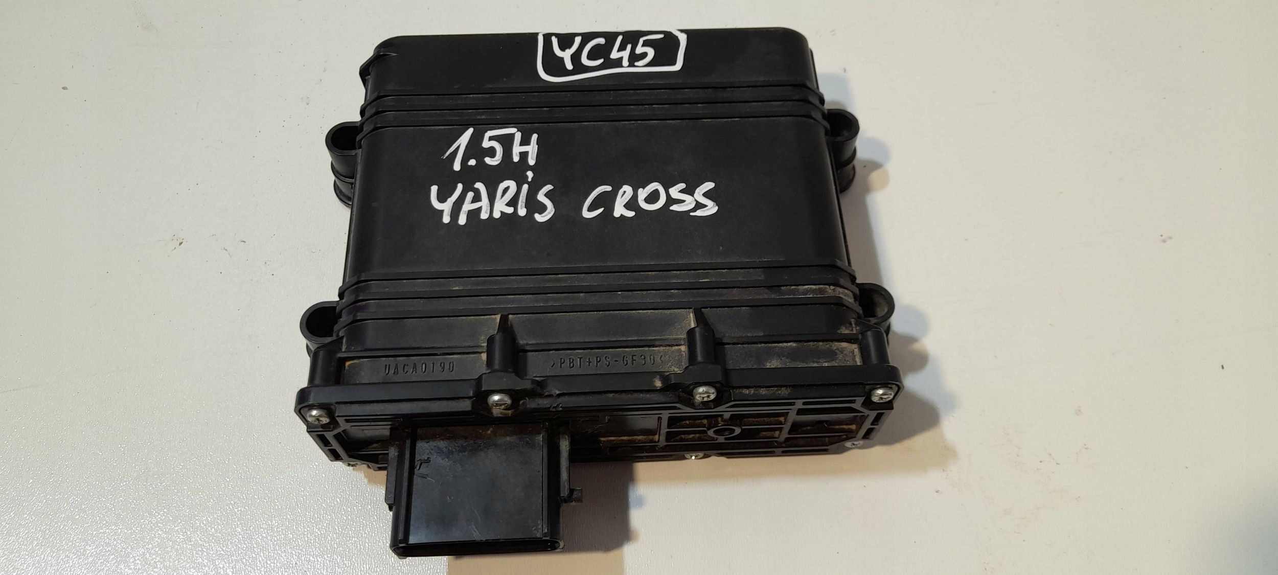 Toyota Yaris Cross module / control unit brakes 89680K0010 (YC45)