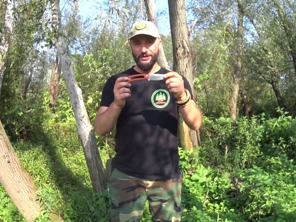 Nóż Ruike Hornet F815-J pomarańczowy Model F815-J