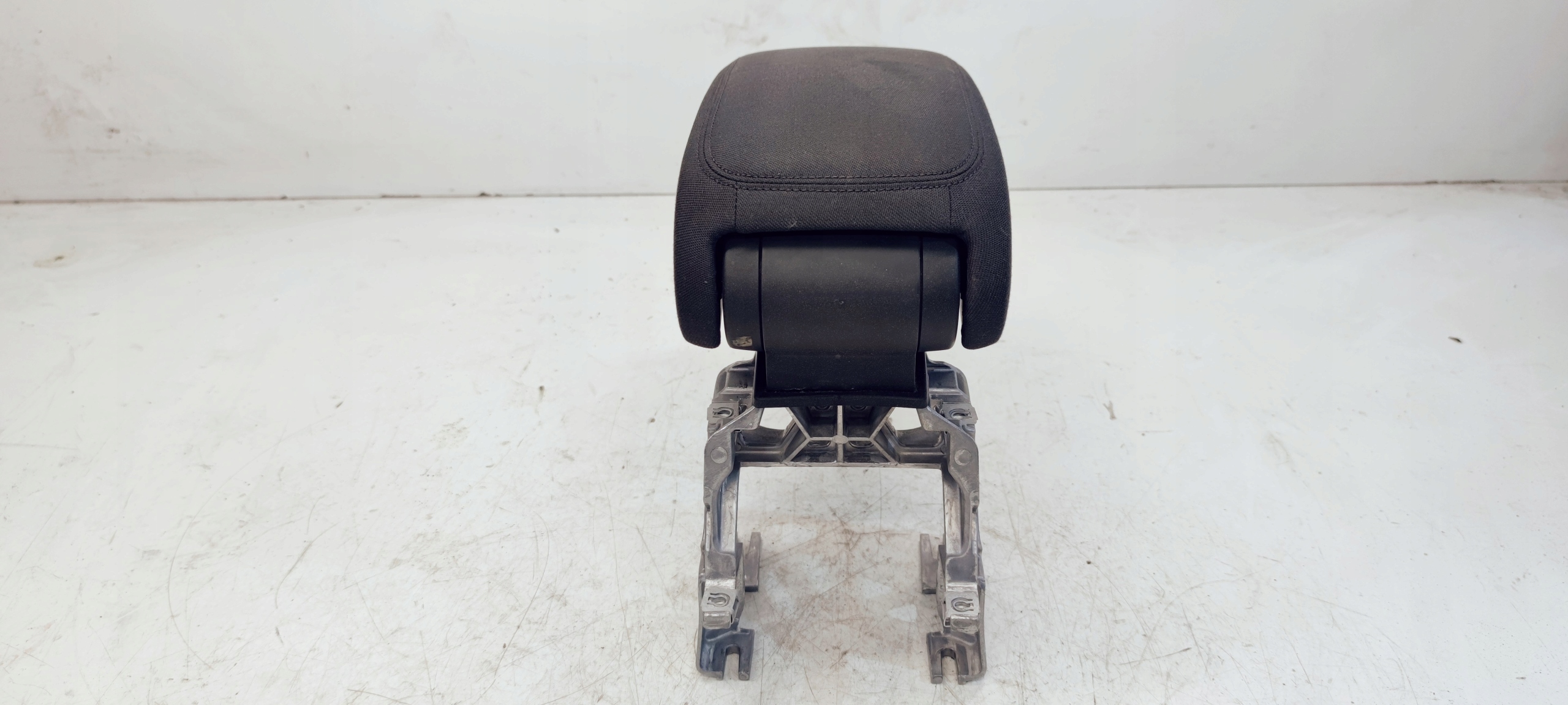 bracciolo AUDI A3 8V WELUR 8V0864283 nero 6PS