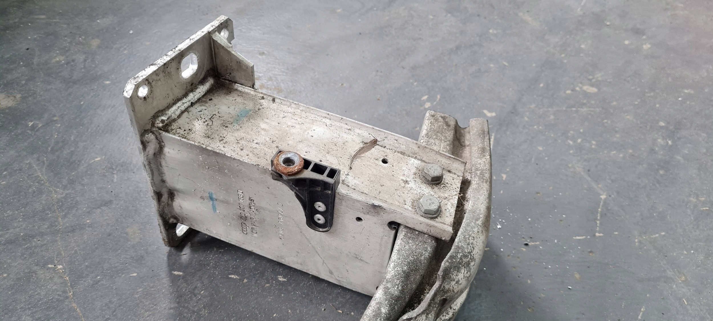 A5 8T S5 LIFT bumper support front STREFY KOMPLET 8K0807113F A4 B8 S4 LIFT