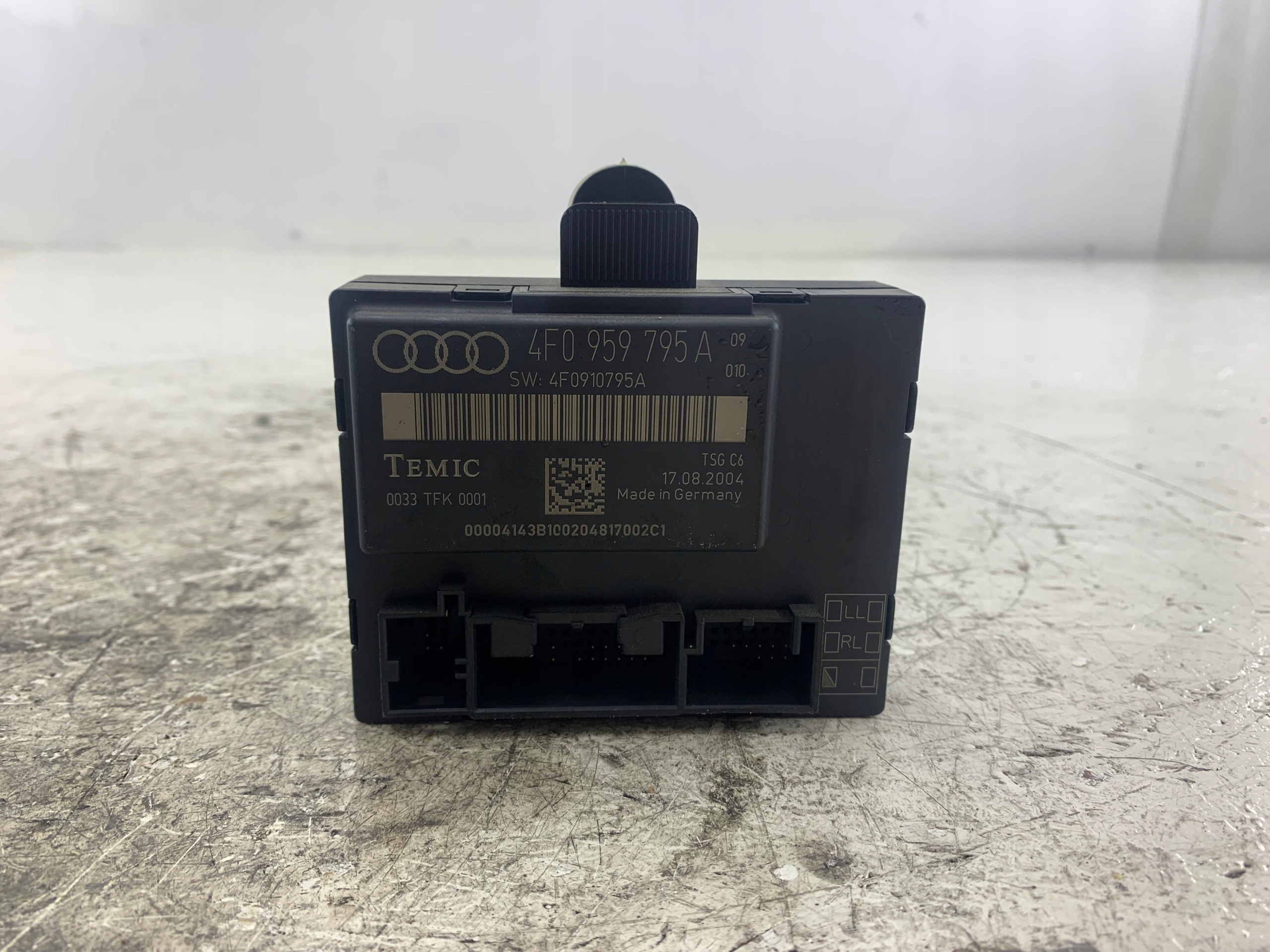 AUDI A6 C6 module door left rear part 4F0959795A