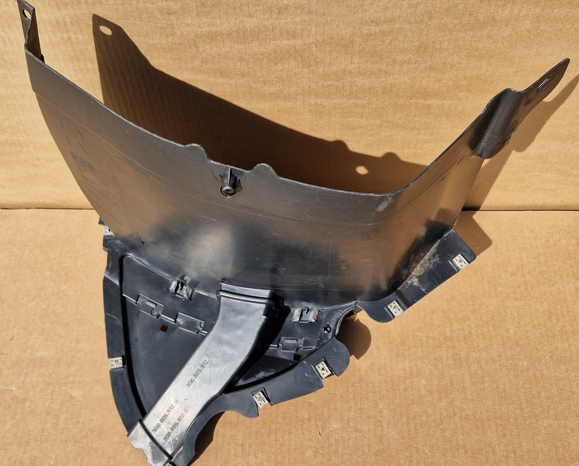 mudguard front DOL right PASSAT B8 3G0805912Q original IDEAL