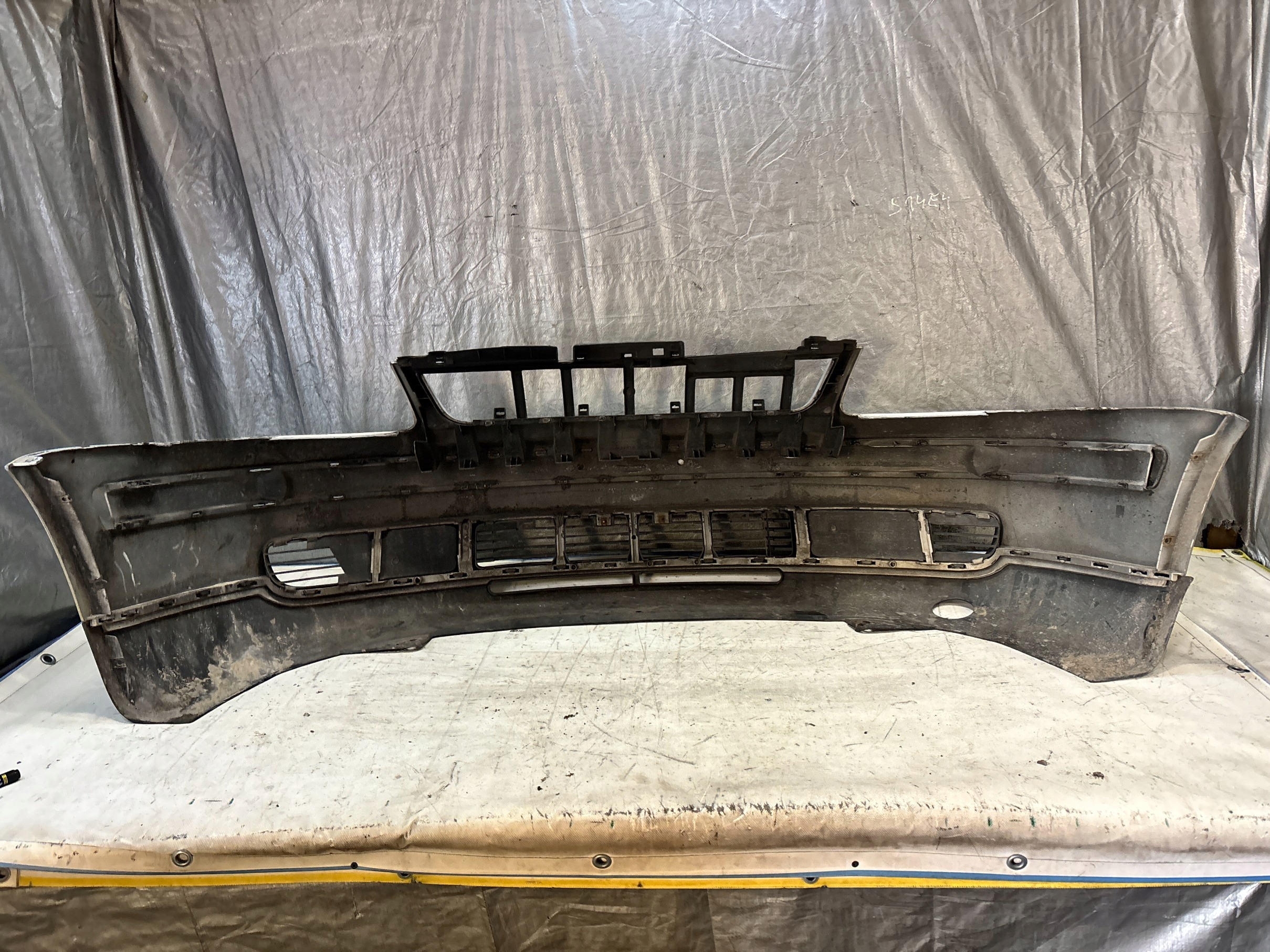 Frontstoßstange vorne VW PASSAT B5 K: LB7Z